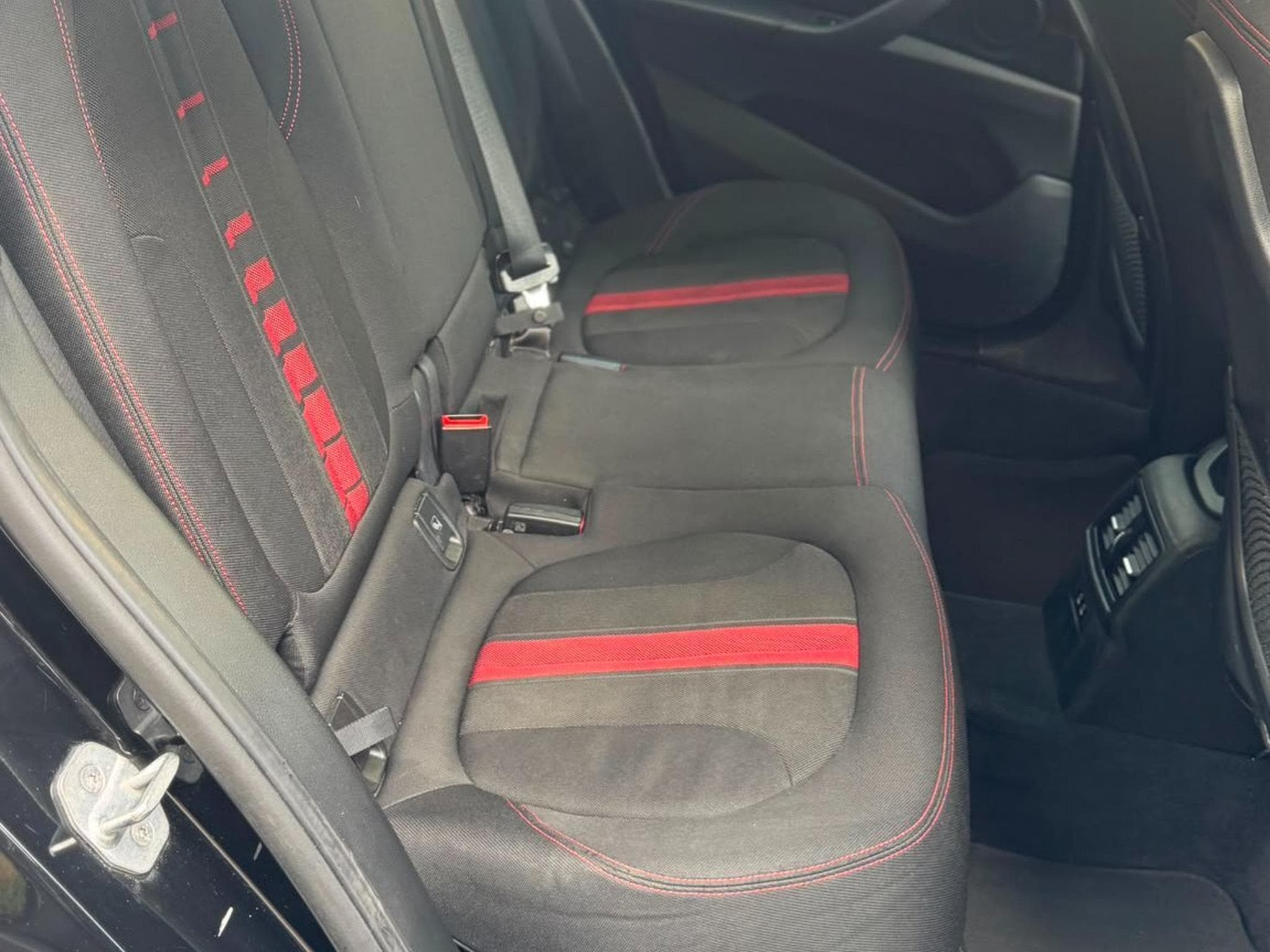 BMW X1 SDrive 18D (2019) - Photo 9