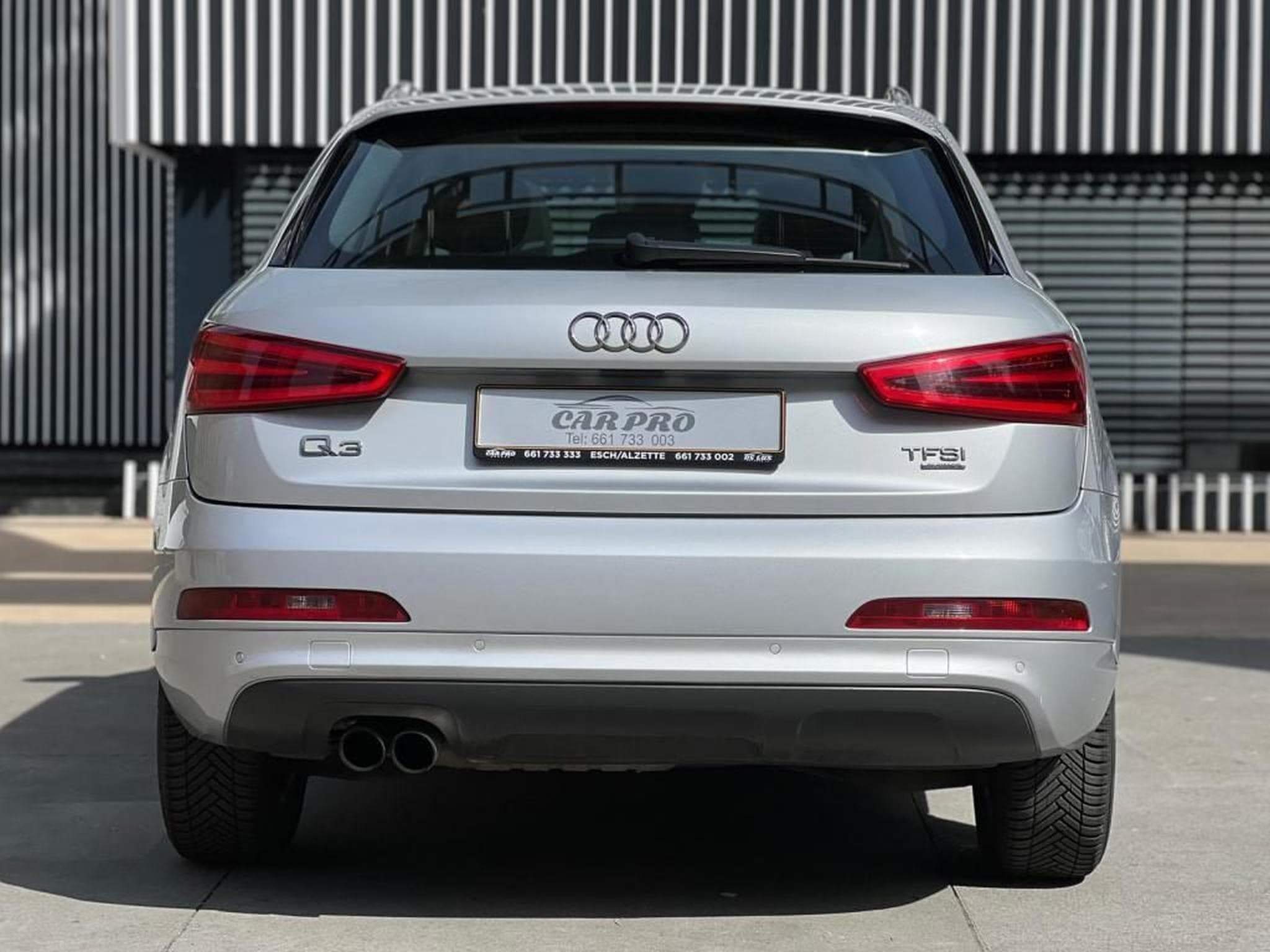 Audi Q3 AUTOMATIQUE / QUATTRO / ESSENCE / PANORAMIQUE (2012) - Foto 6