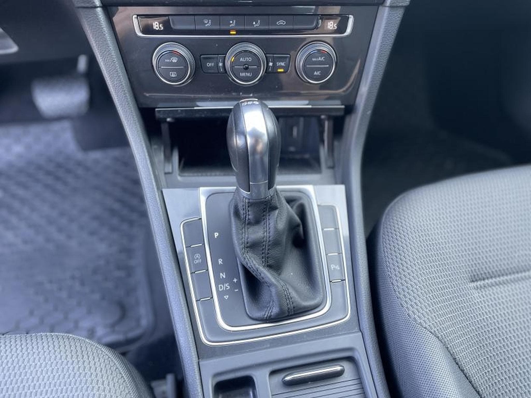 VW Golf 7 1.5 TSi Highline Edition (2019) - Photo 9