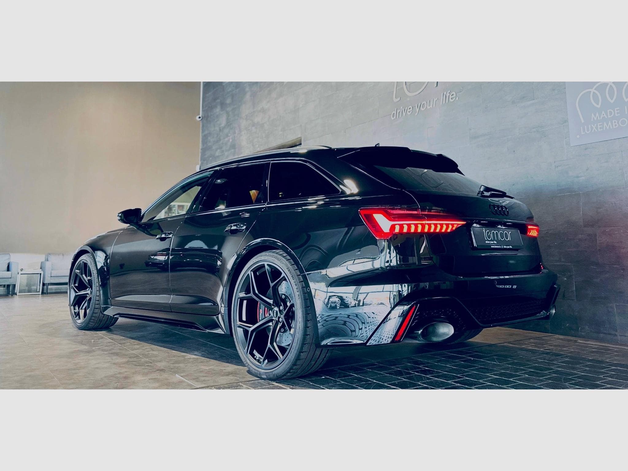 Audi RS6 RS6 AVANT PERFORMANCE QUATTRO TIPTRONIC (2025) - Photo 4
