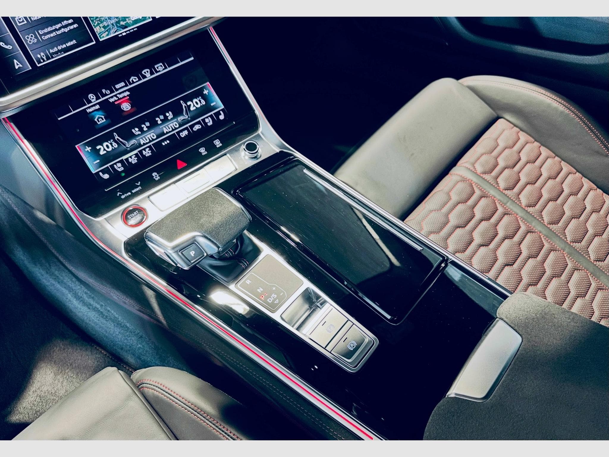 Audi RS6 RS6 AVANT PERFORMANCE QUATTRO TIPTRONIC (2025) - Photo 9