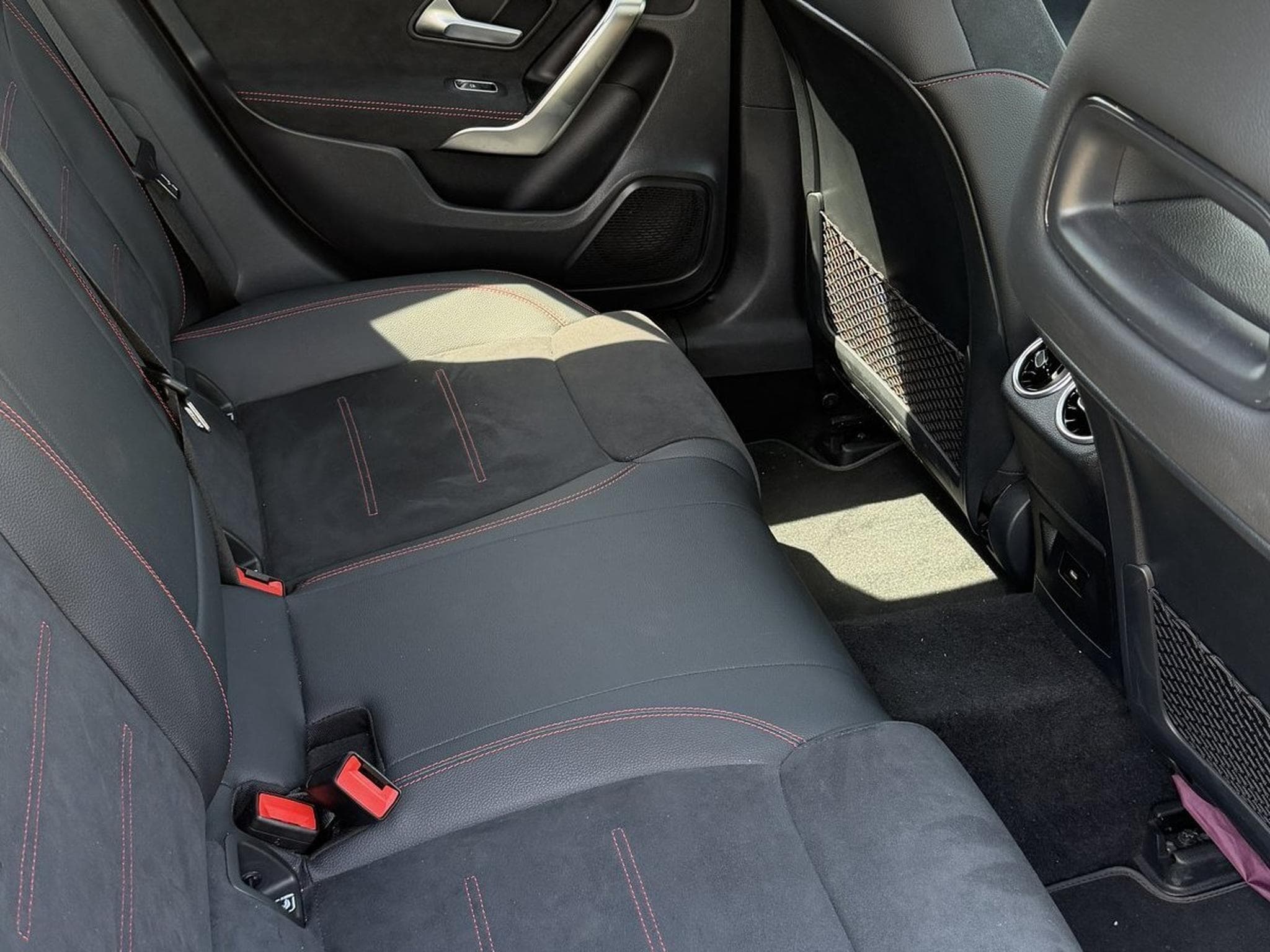 Mercedes A 200 AMG Line + Pack Premium (2023) - Foto 10