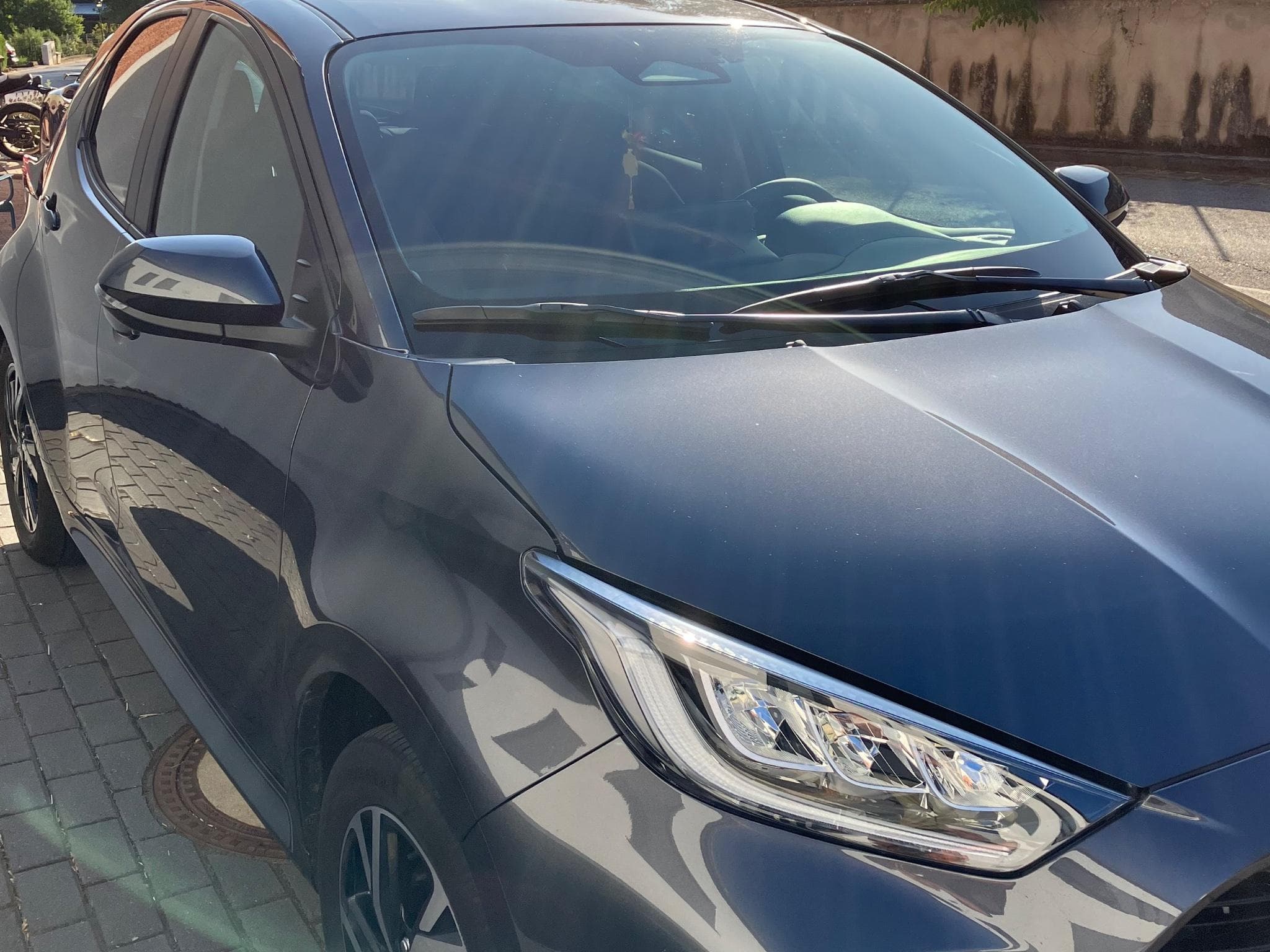 Toyota Yaris Iconic (2026) - Foto 2