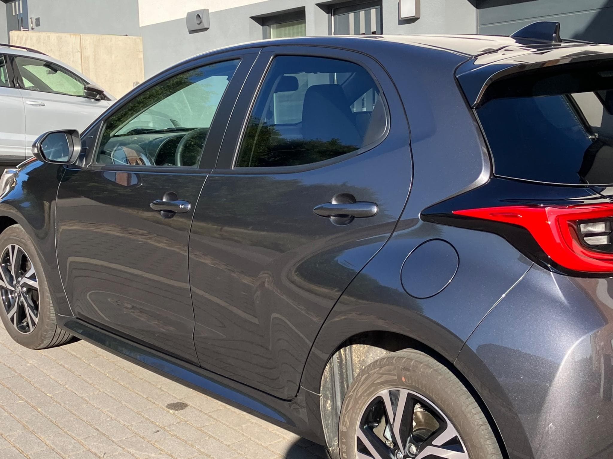 Toyota Yaris Iconic (2026) - Foto 3