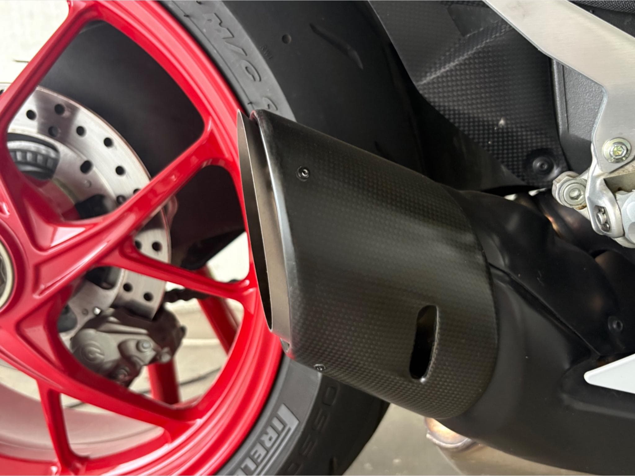 Ducati Panigale V2 (2021) - Foto 3