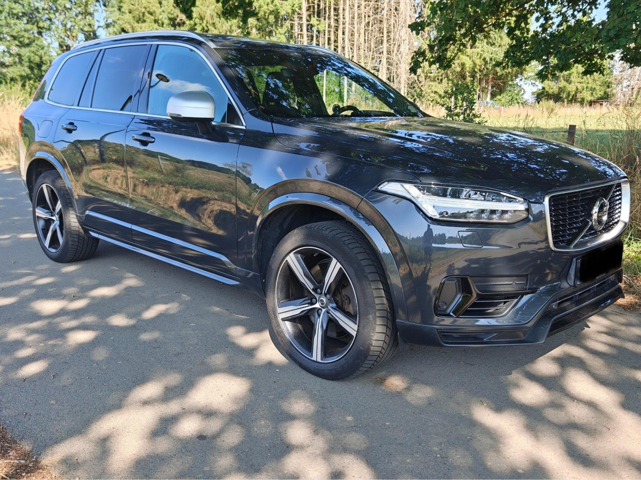 Volvo XC90 T8 Twin Engine Geartronic R-Design R-Des (2017) - Photo 2