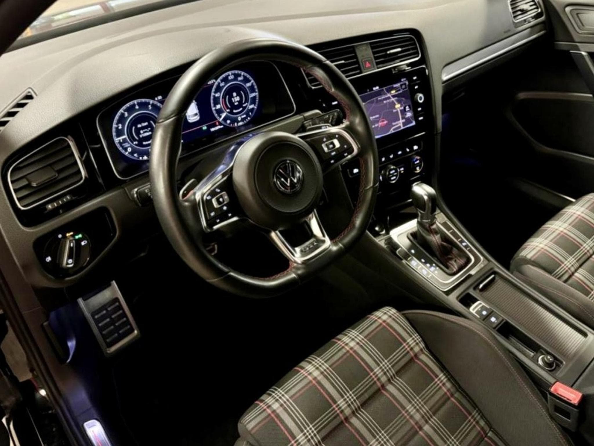 VW Golf VII GTI 7.5 Performance 245cv (2019) - Photo 3