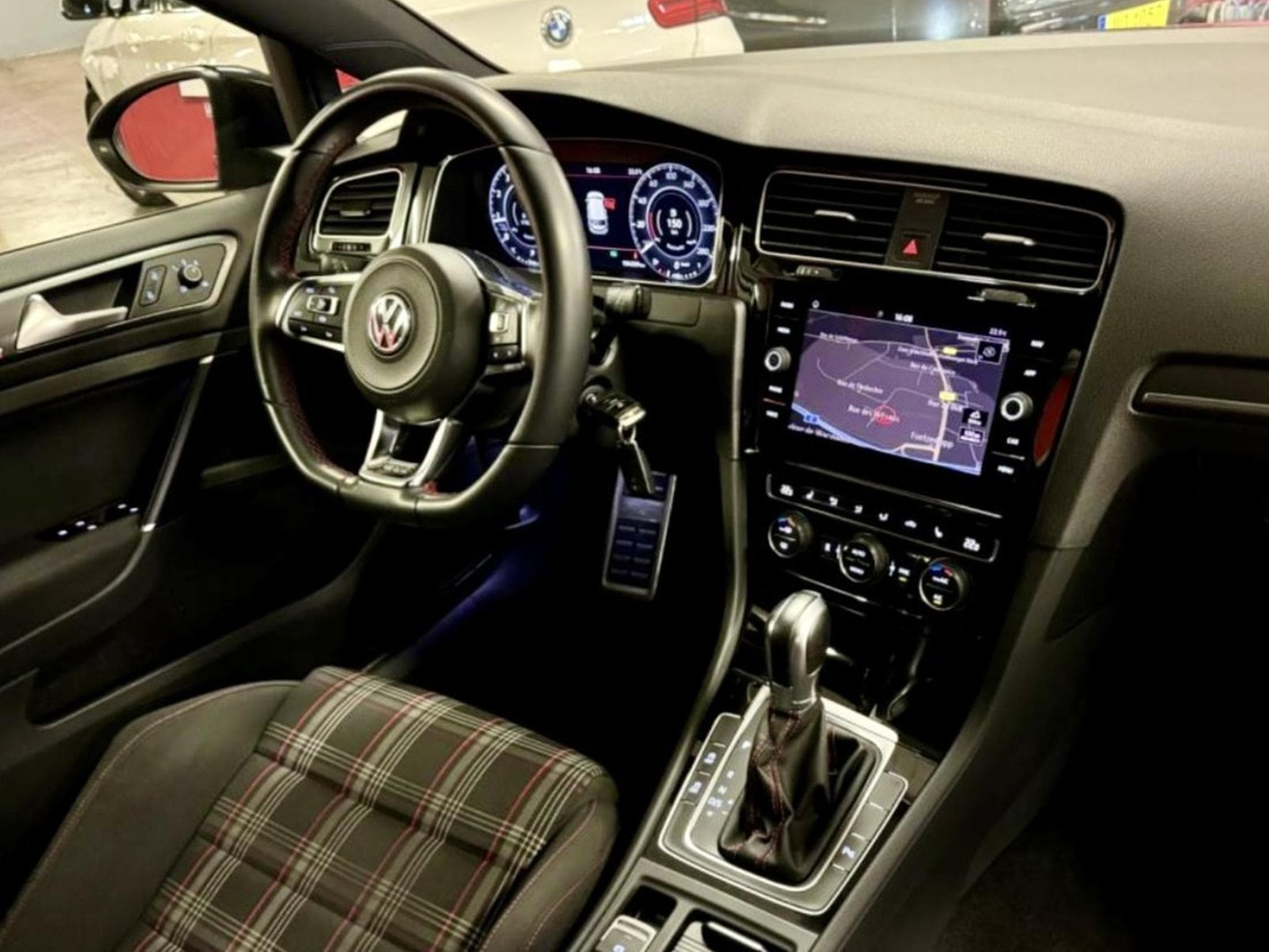 VW Golf VII GTI 7.5 Performance 245cv (2019) - Photo 4