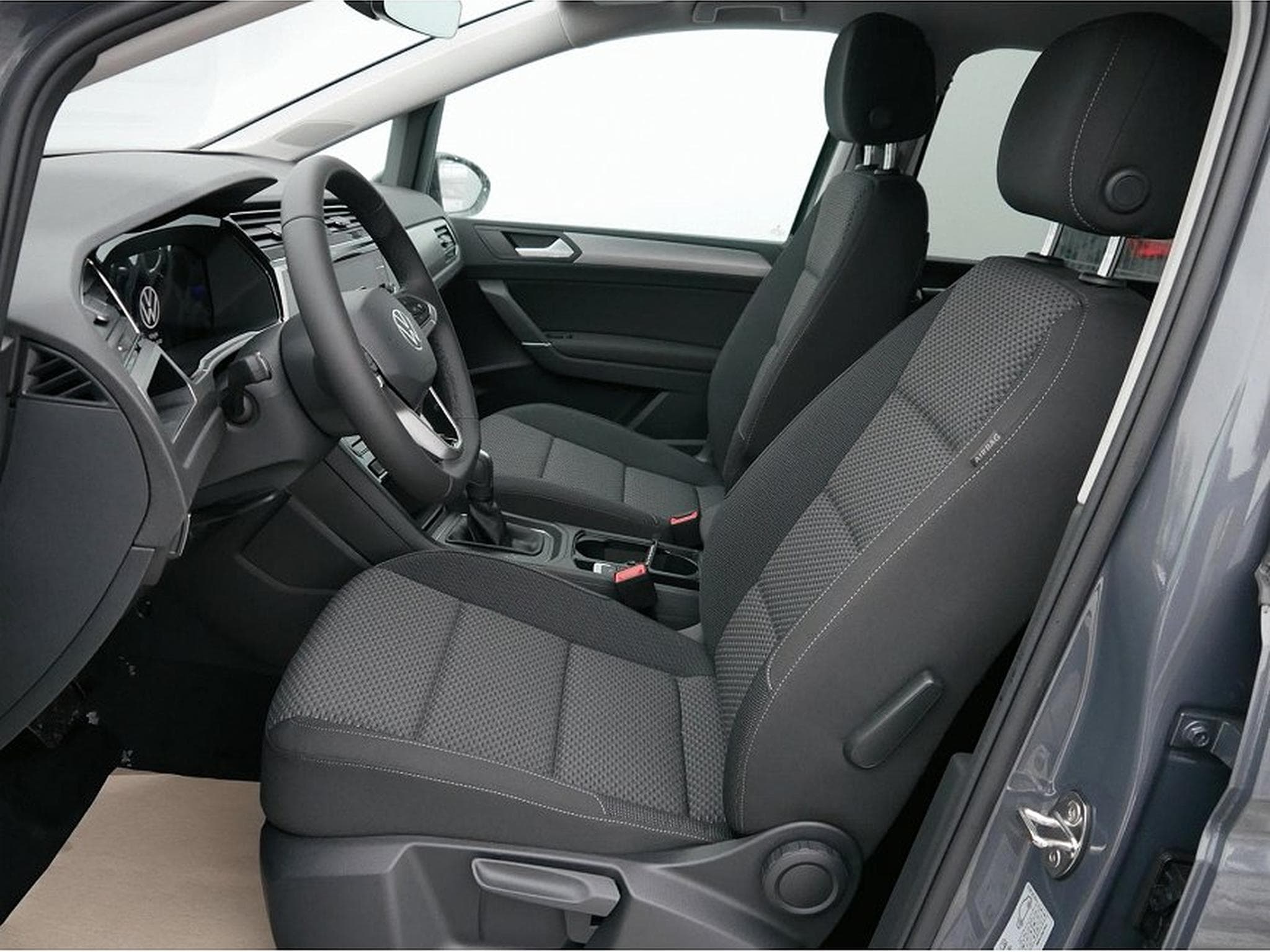 VW Touran (2026) - Photo 8