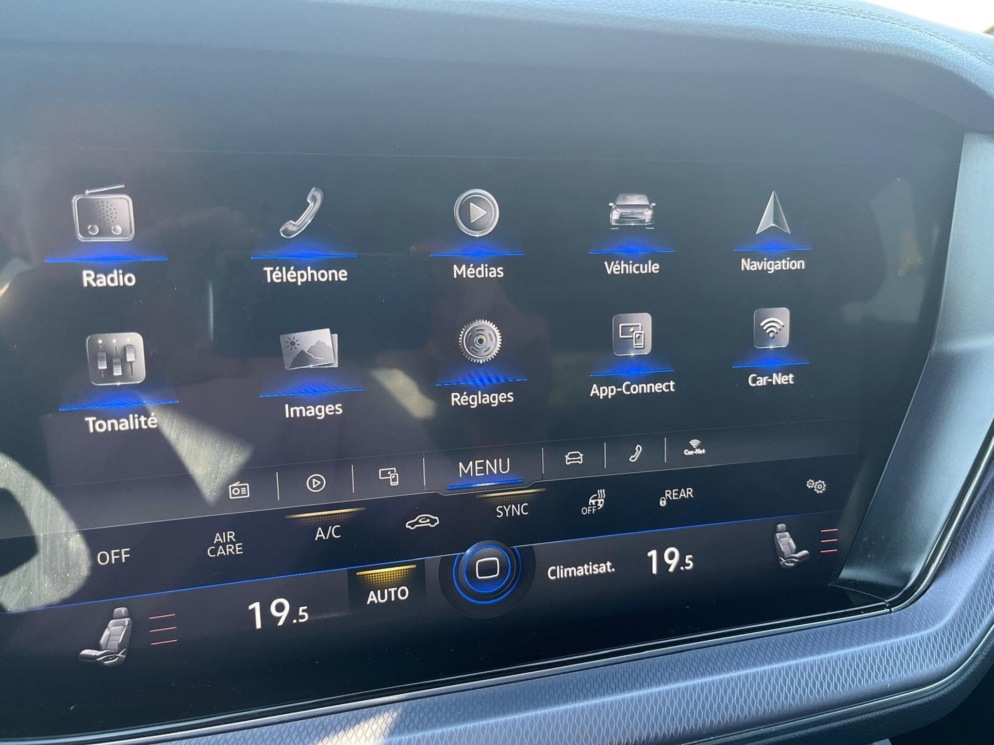 VW Touareg R-line (2022) - Photo 2