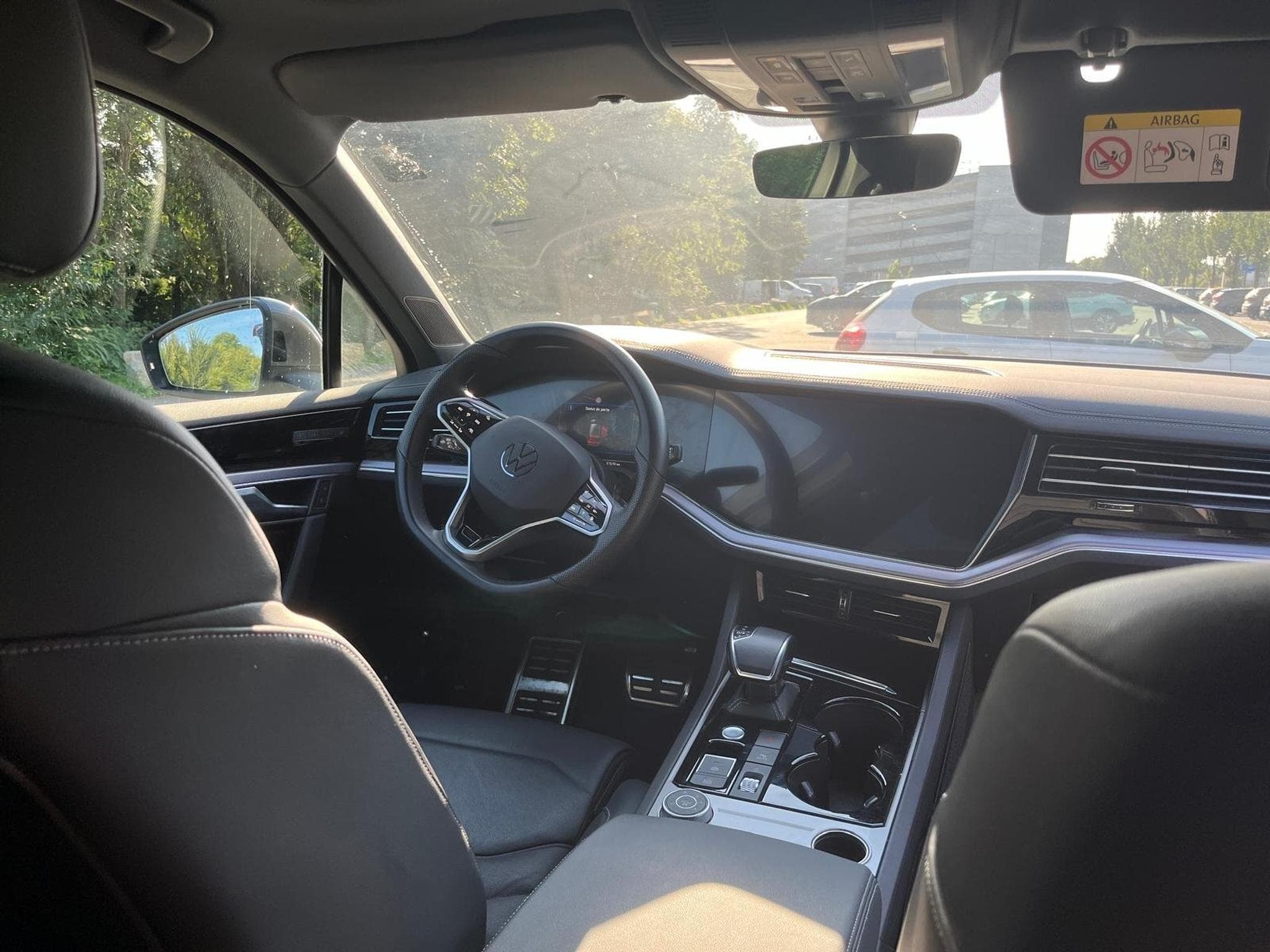 VW Touareg R-line (2022) - Photo 3