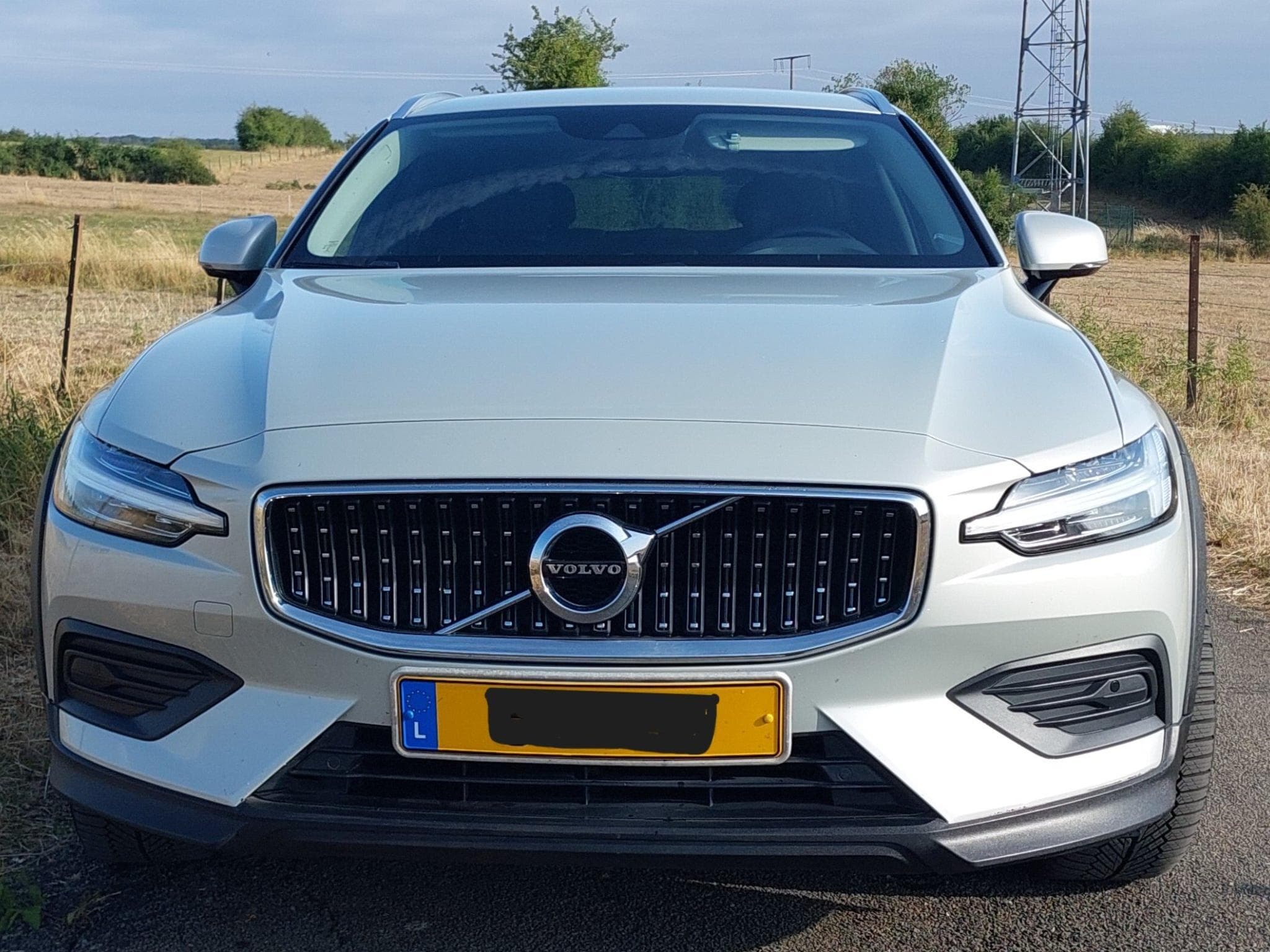 Volvo V60 V60 Cross Country D4 AWD Geartronic (2019) - Photo 2