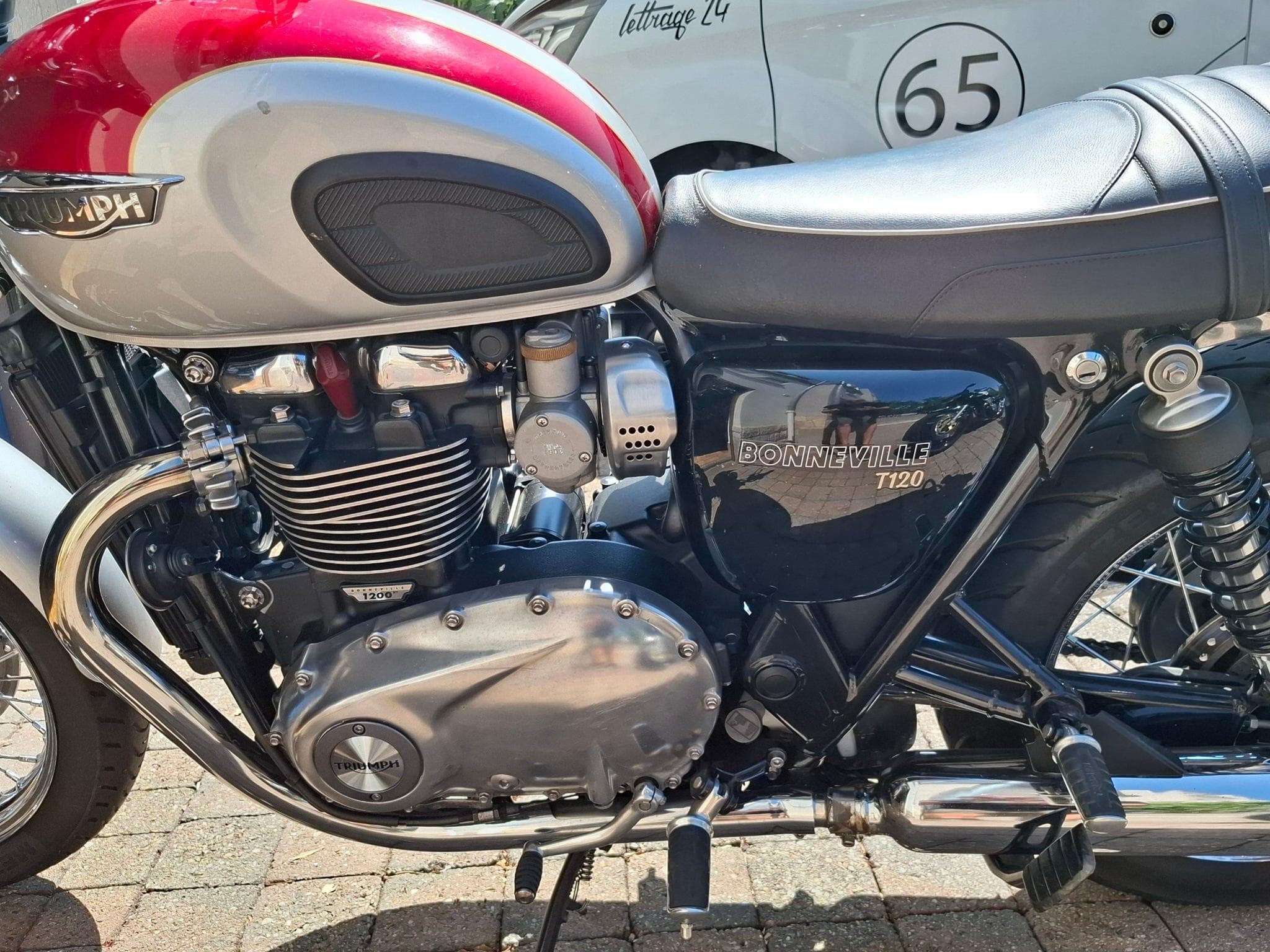 Triumph Bonneville T120 (2016) - Foto 1