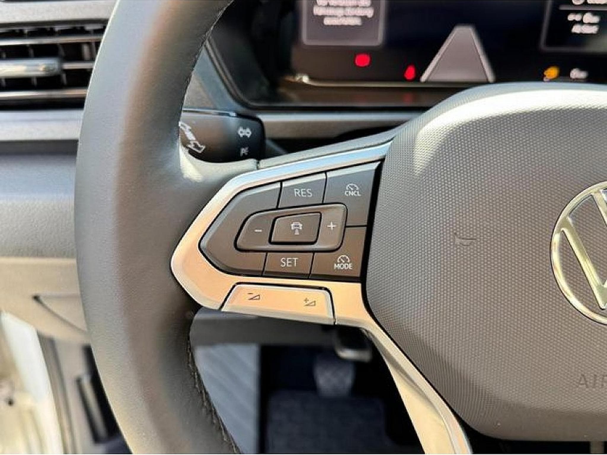 VW Caddy (2025) - Photo 13