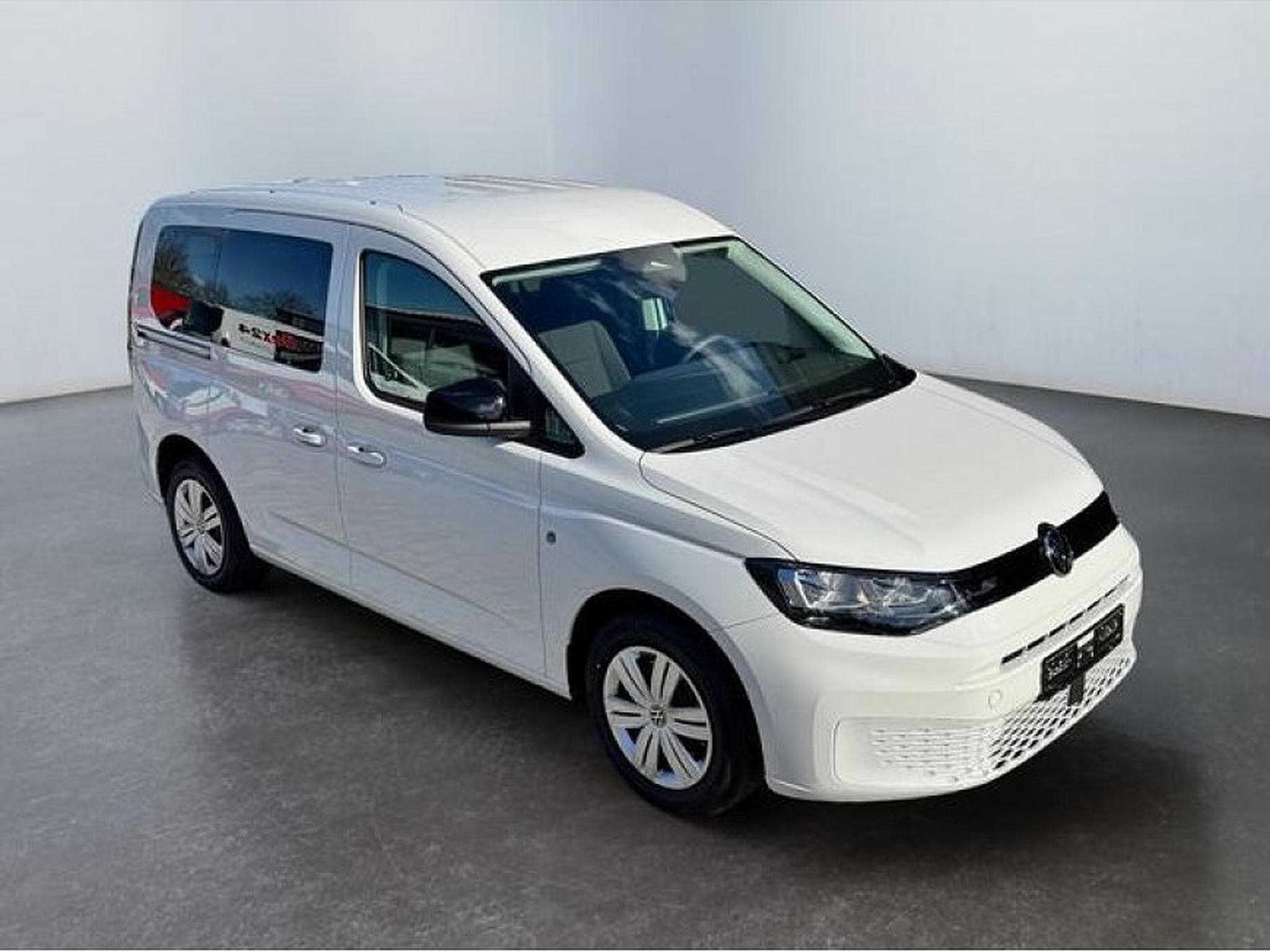 VW Caddy (2025) - Photo 8