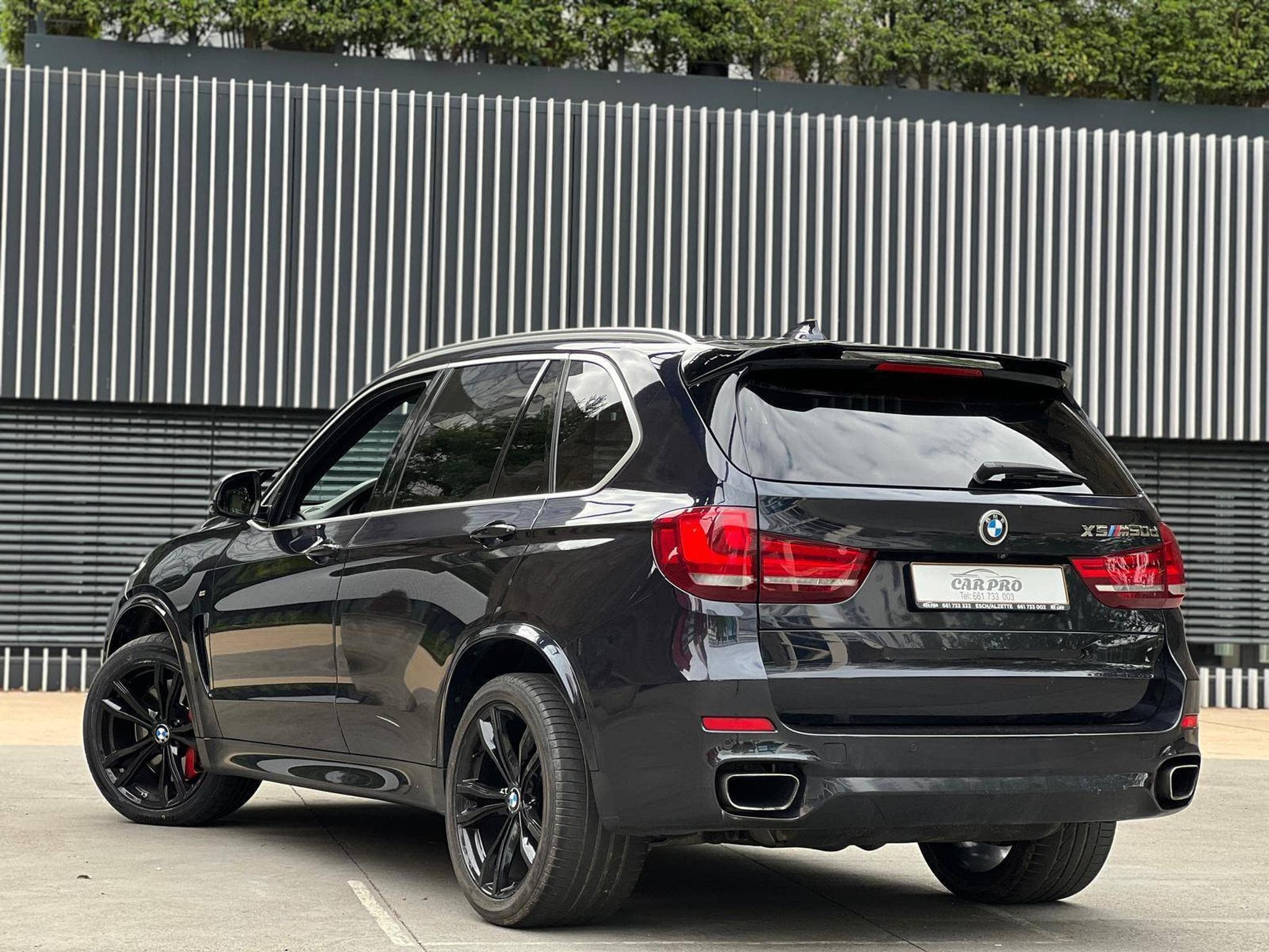 BMW X5 50D / Pack M / Camera 360 / 7 Places / (2015) - Foto 4