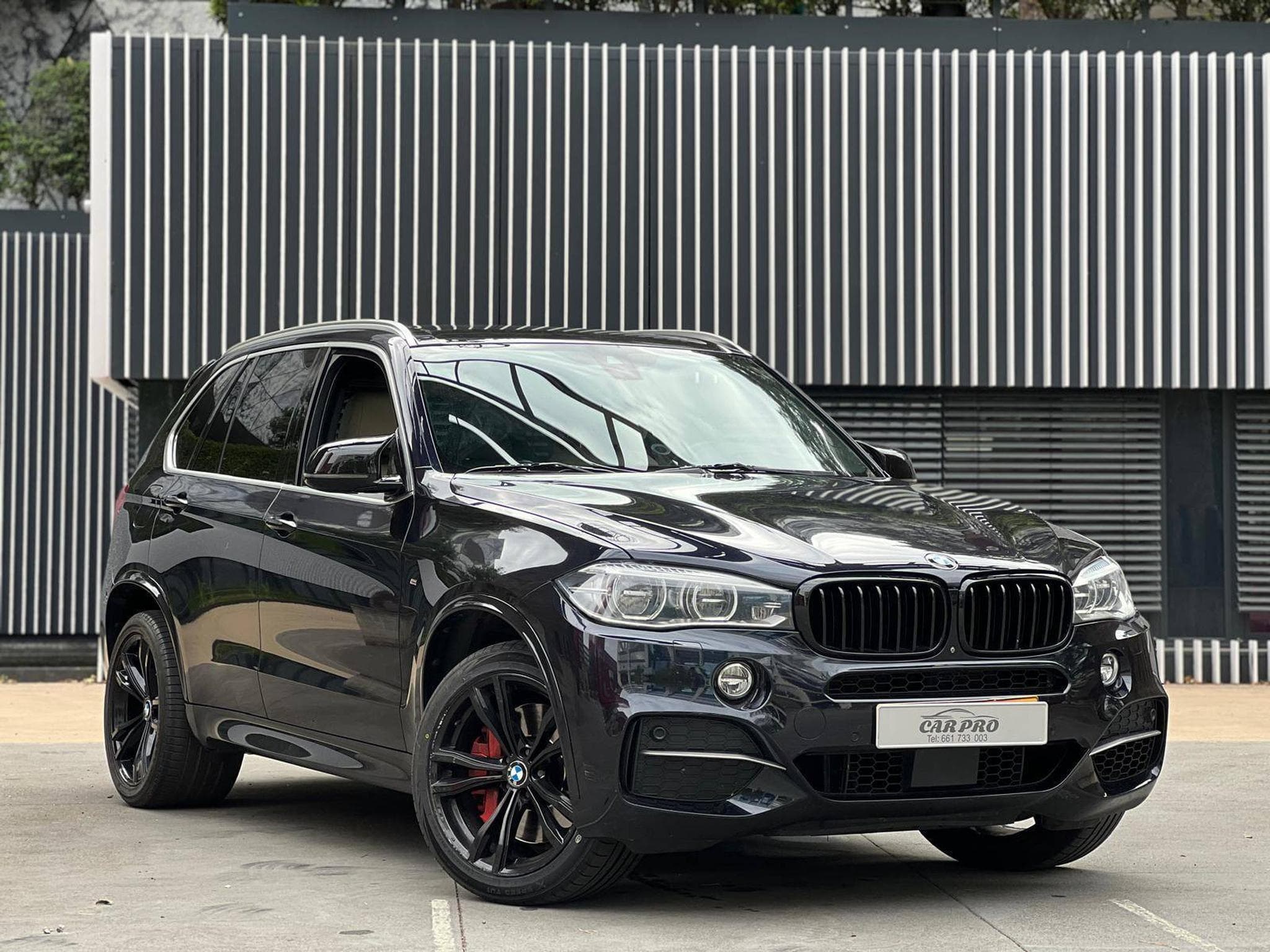 BMW X5 50D / Pack M / Camera 360 / 7 Places / (2015) - Foto 2
