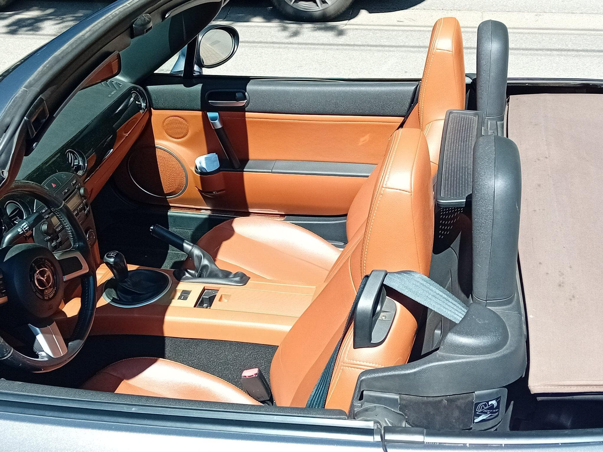 Mazda MX-5 nc (2006) - Photo 2