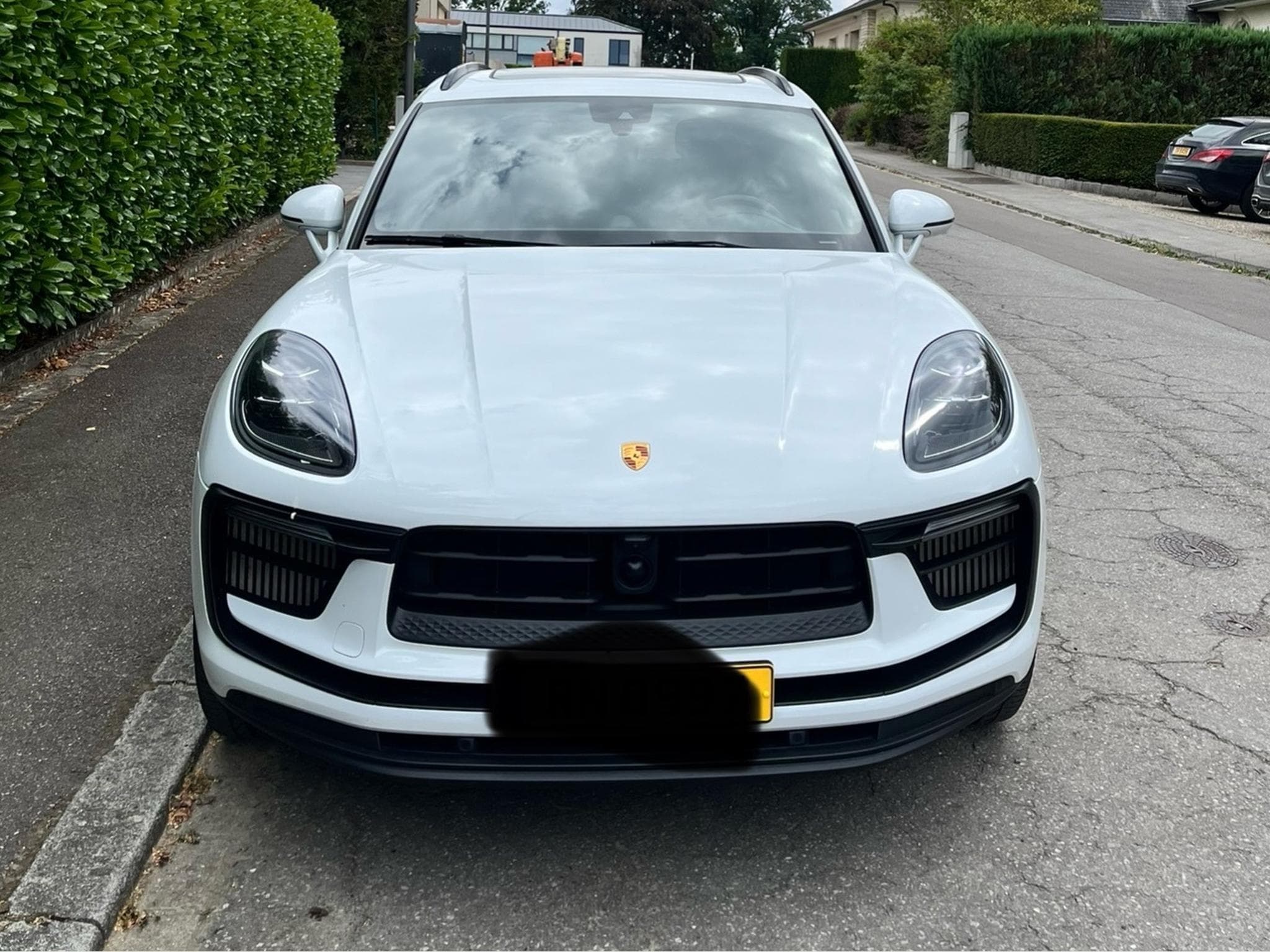 Porsche Macan S (2022) - Photo 1