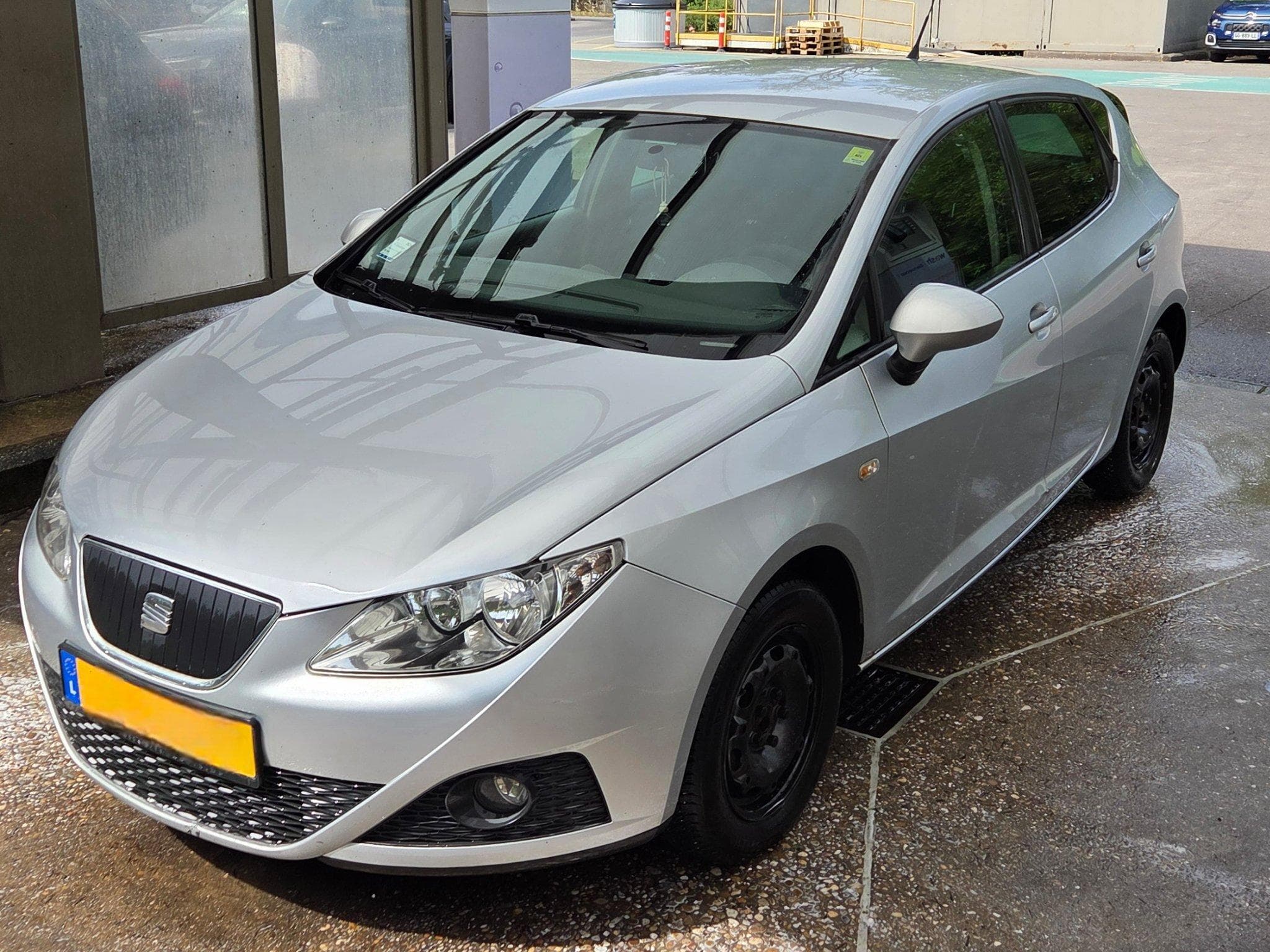 Seat Ibiza Tdi Ecomotive (2010) - Photo 1