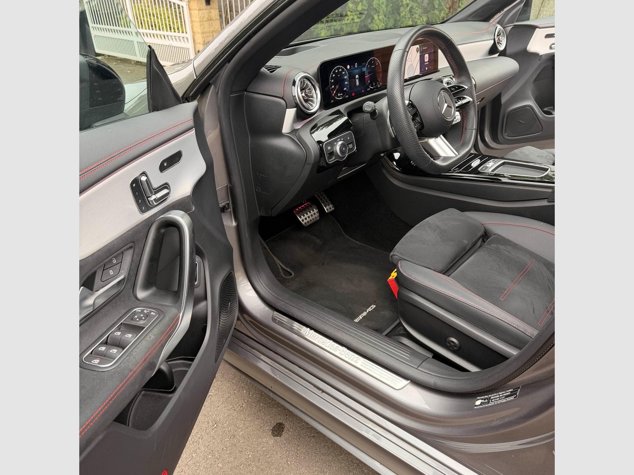 Mercedes CLA 200 Shooting Brake AMG - Camera 360 - Pano (2025) - Foto 12
