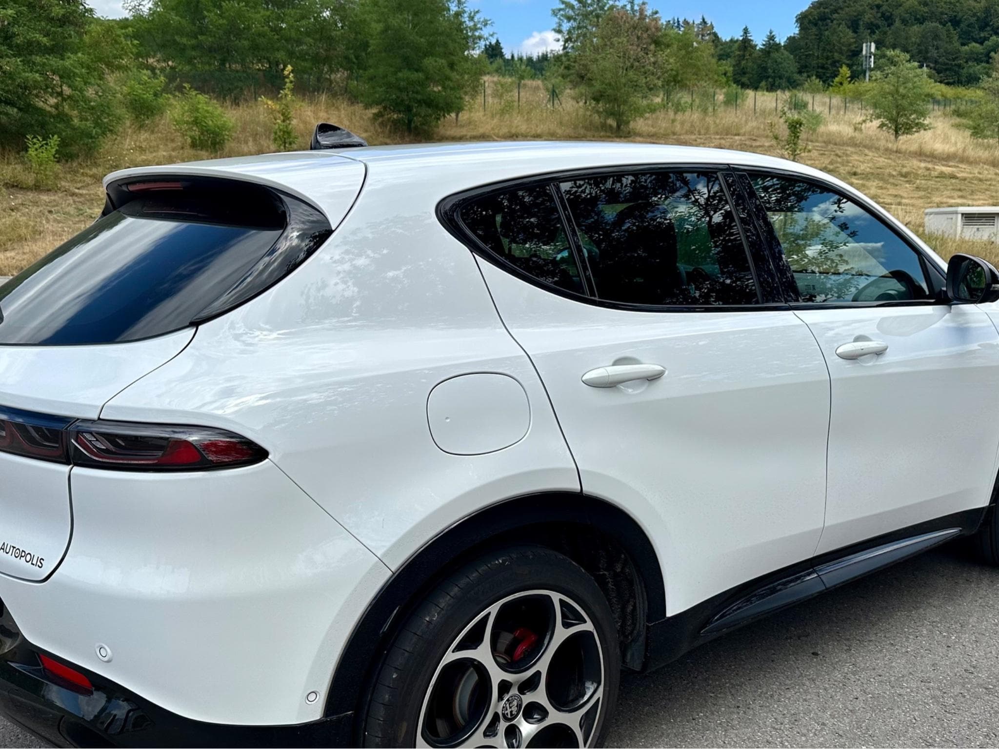 Alfa-Romeo Tonale Véloce 1,6 tdi (2025) - Photo 3