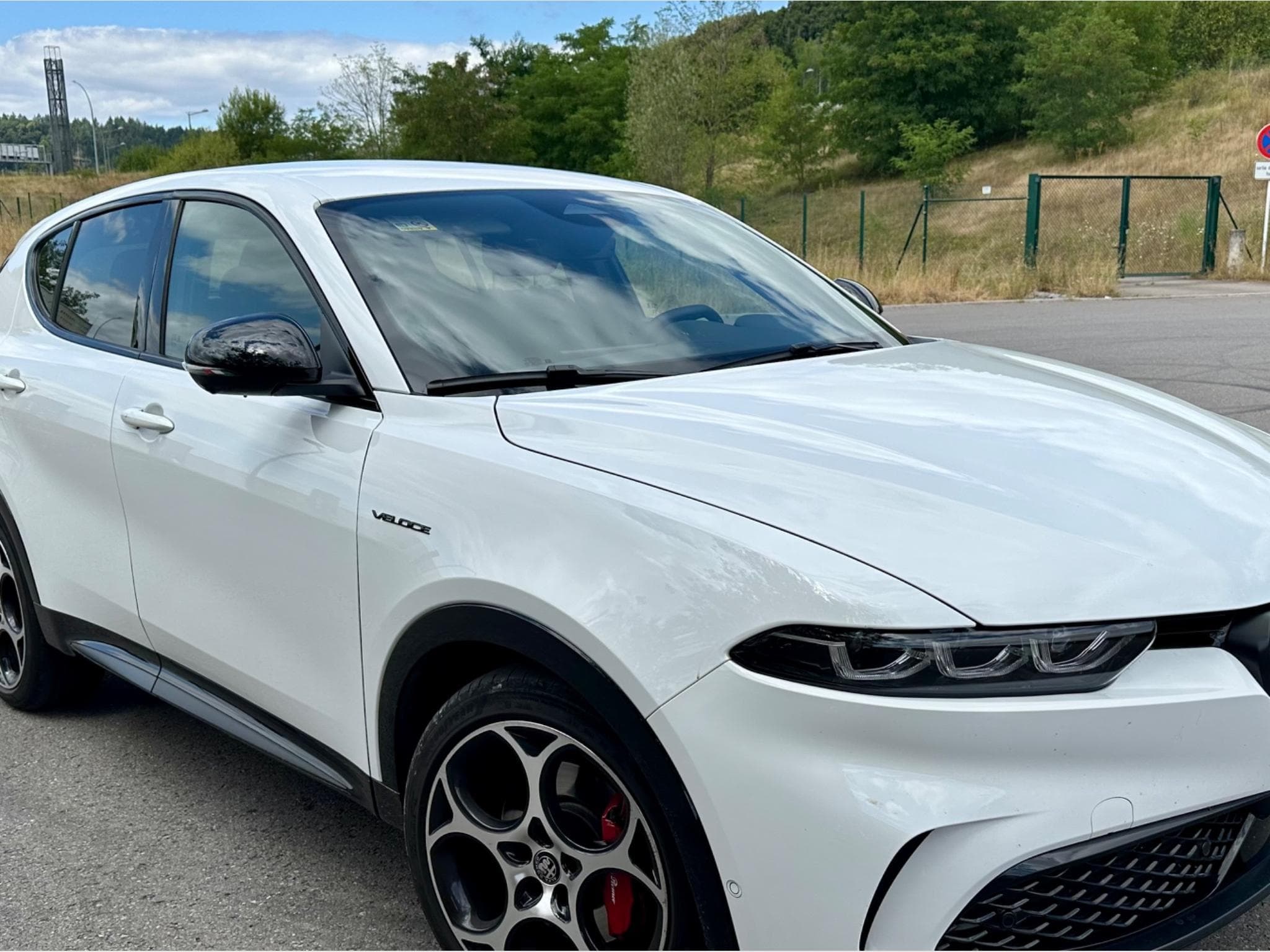 Alfa-Romeo Tonale Véloce 1,6 tdi (2025) - Photo 4