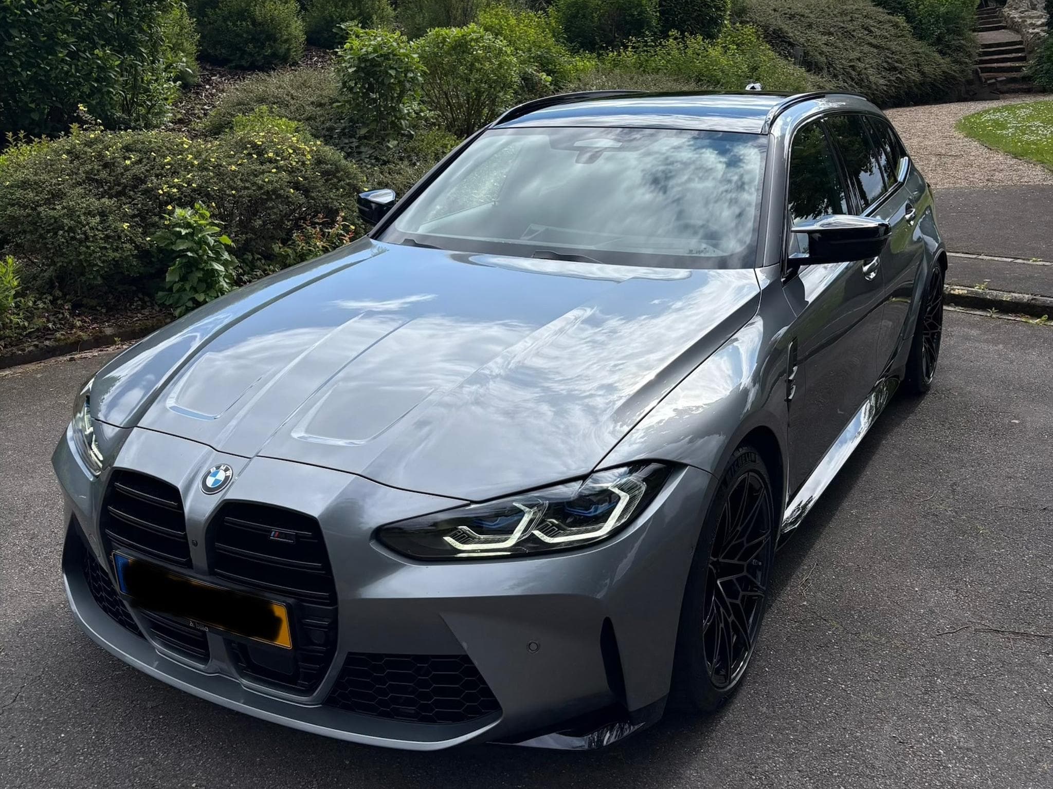 BMW M3 M3 xDrive M Competition (2024) - Photo 3