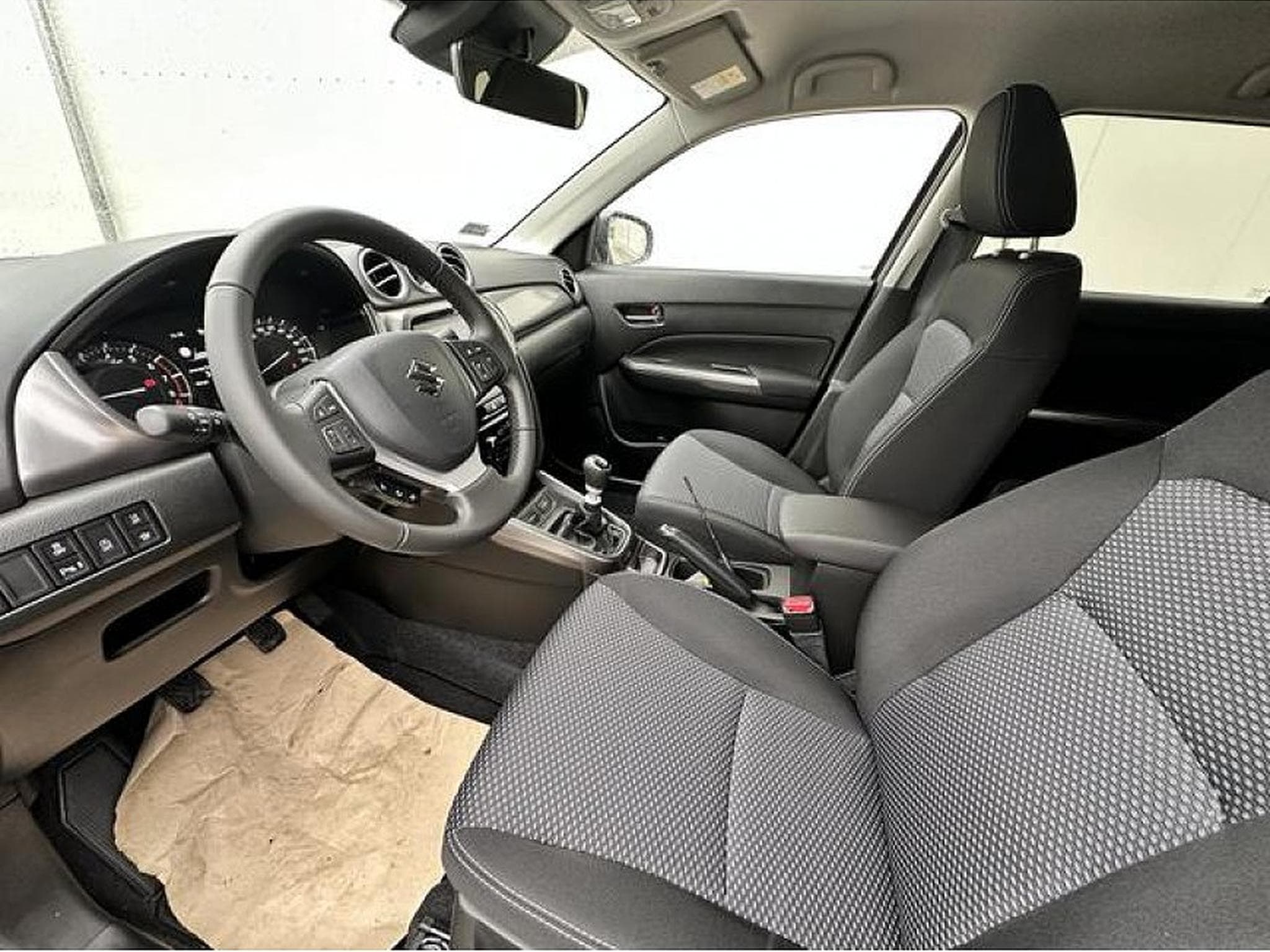 Suzuki Vitara (2025) - Photo 22