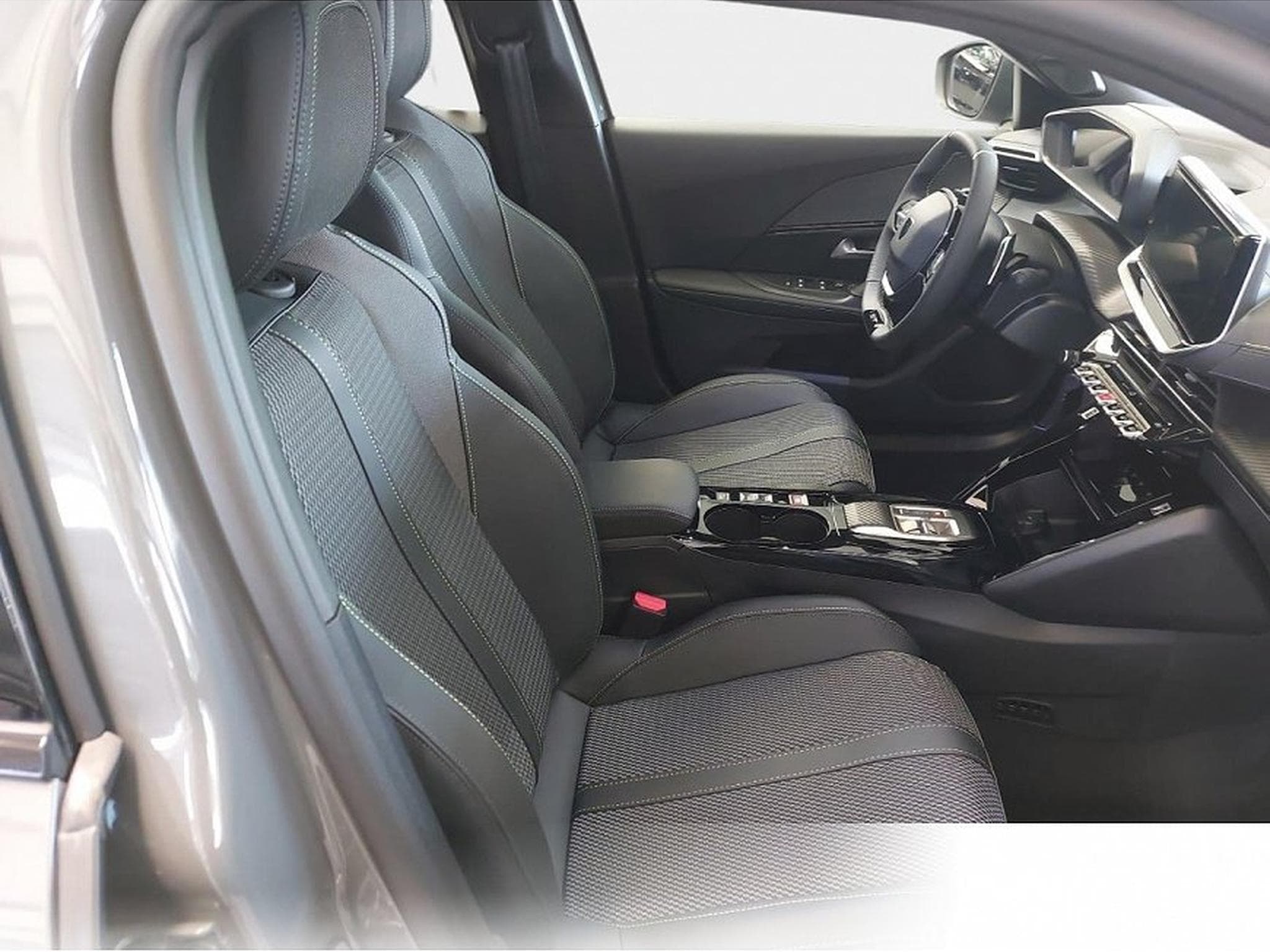 Peugeot 2008 (2026) - Photo 15