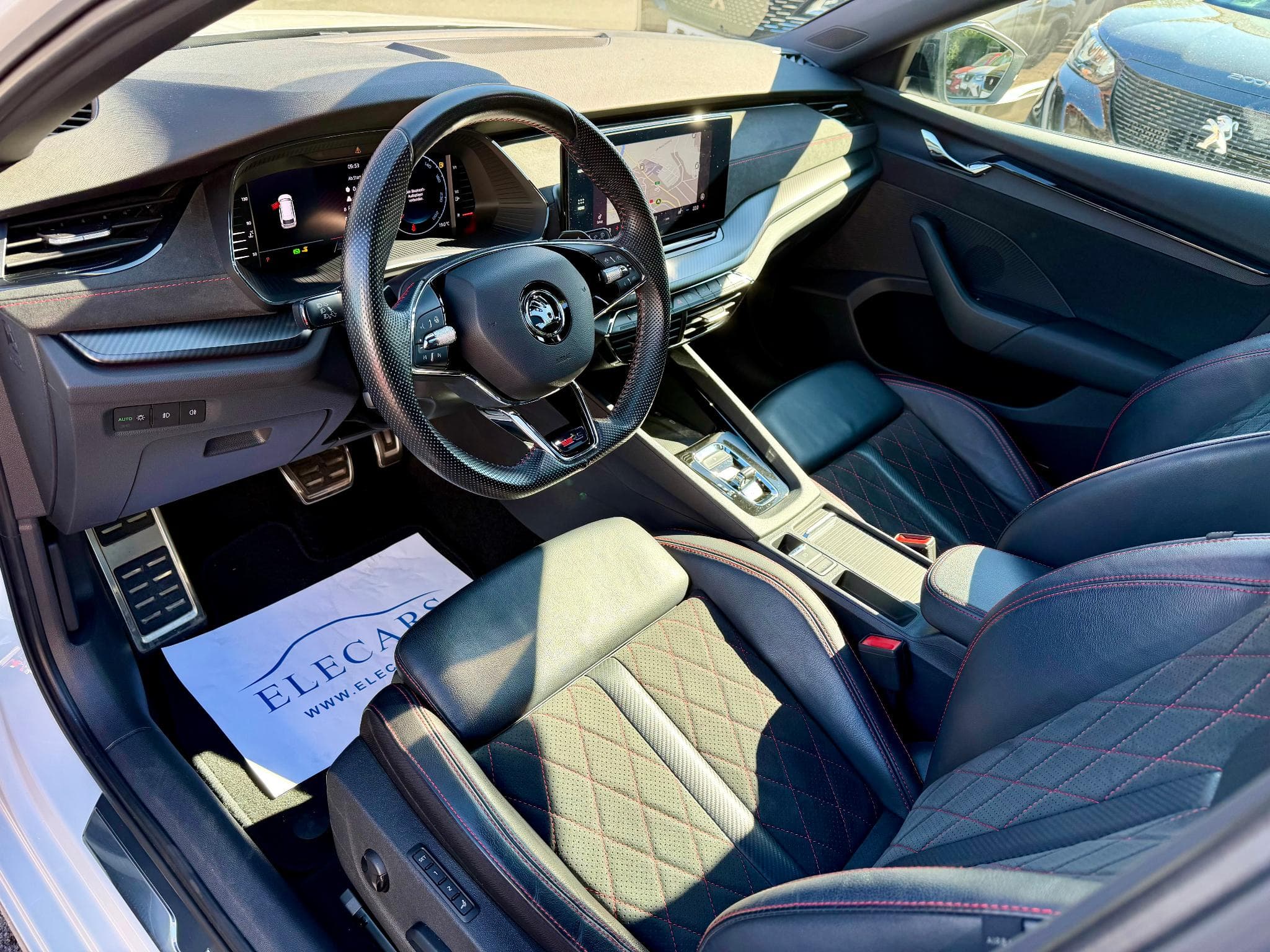 Skoda Octavia Combi 2.0 Tdi RS DSG PANO/CAM/ACC (2023) - Photo 7