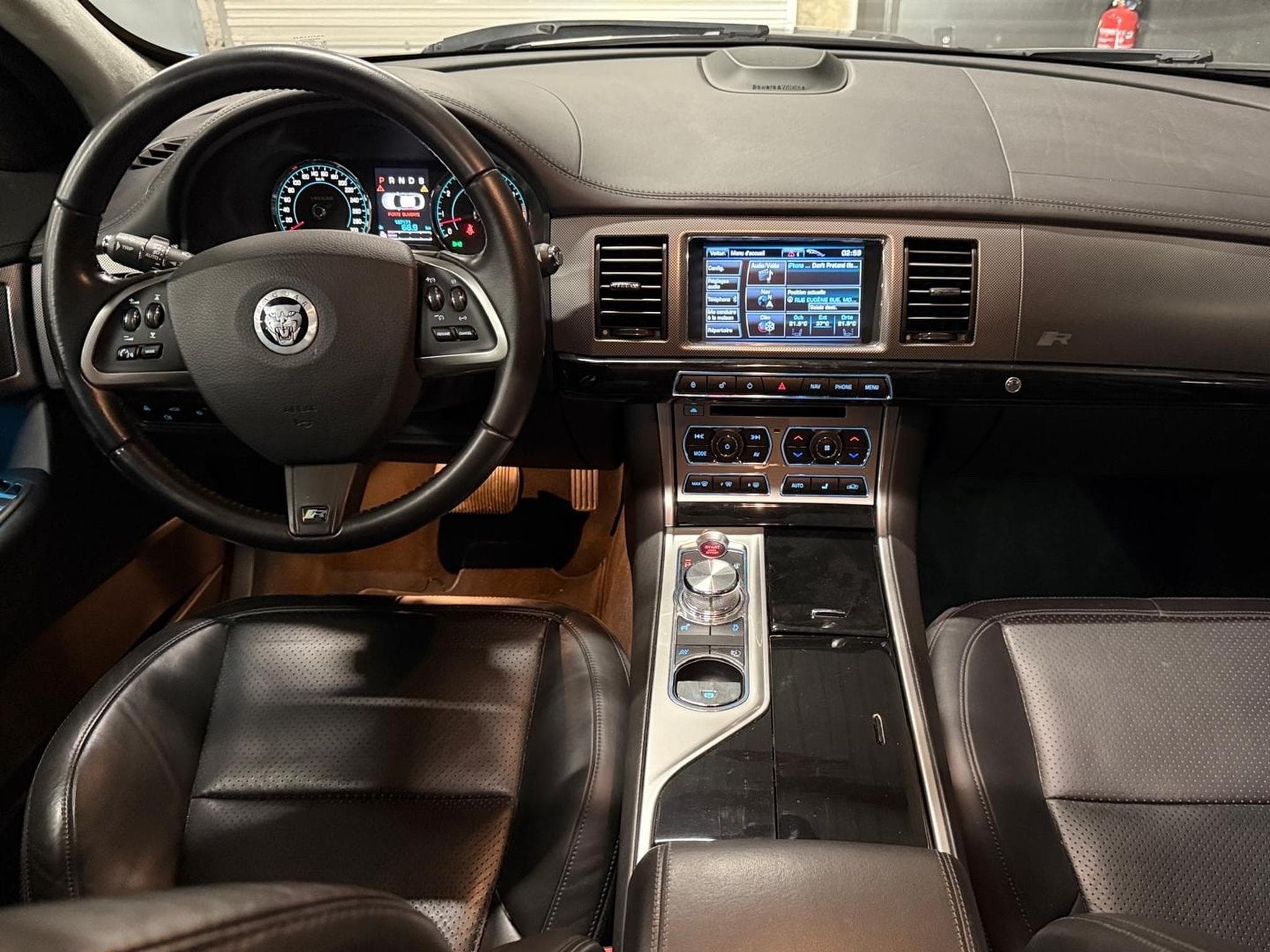 Jaguar XFR (2012) - Photo 3