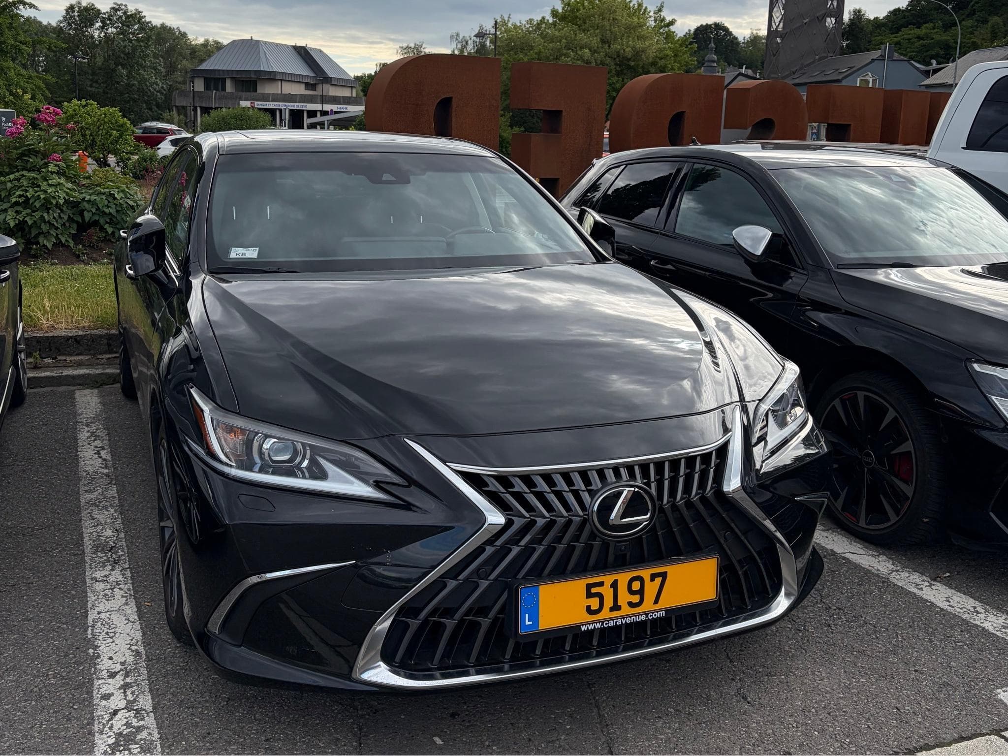 Lexus ES 300h Executive Line (2023) - Foto 6