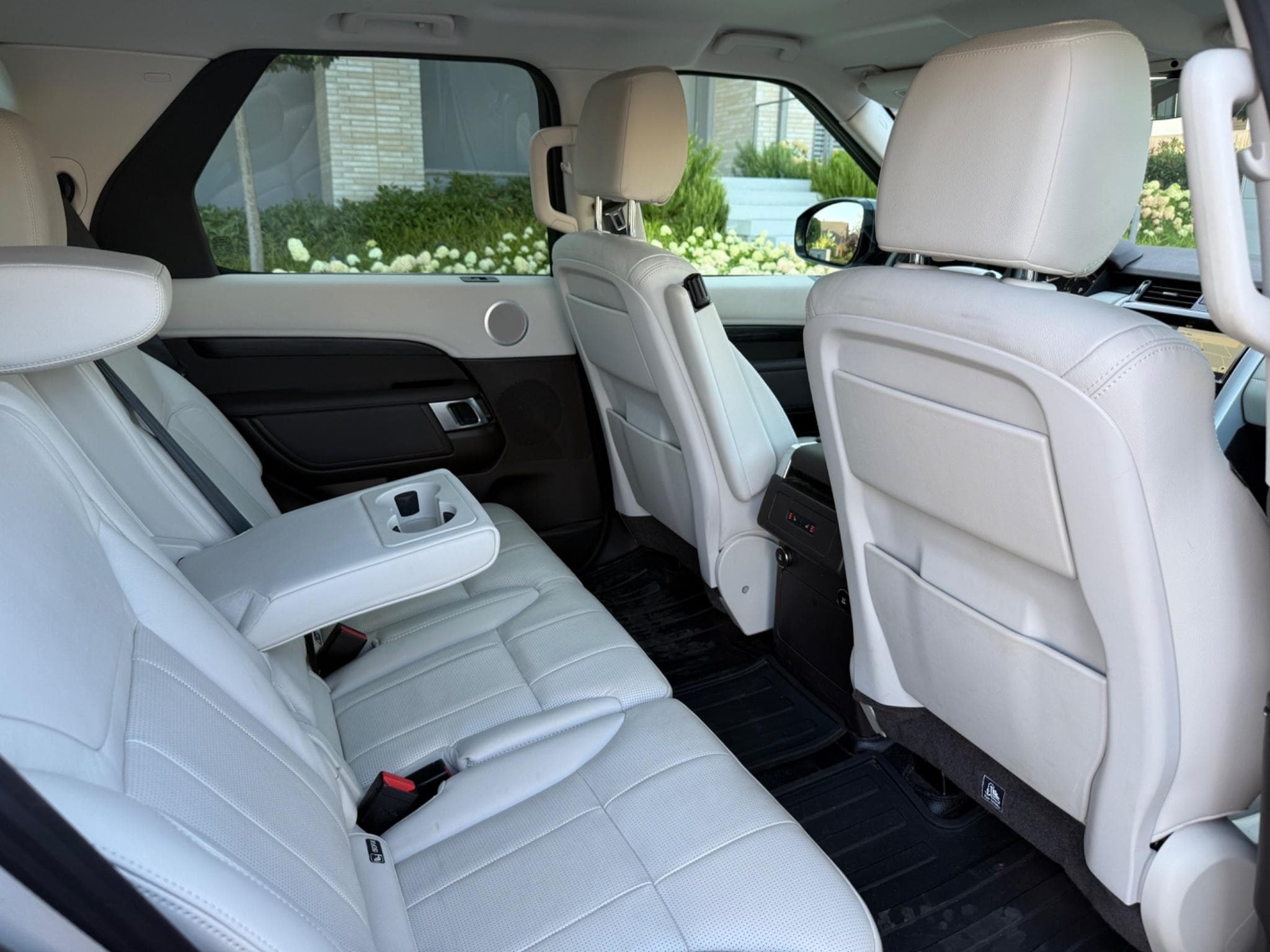 Land-Rover Discovery 3.0 Td6 HSE (2018) - Foto 10