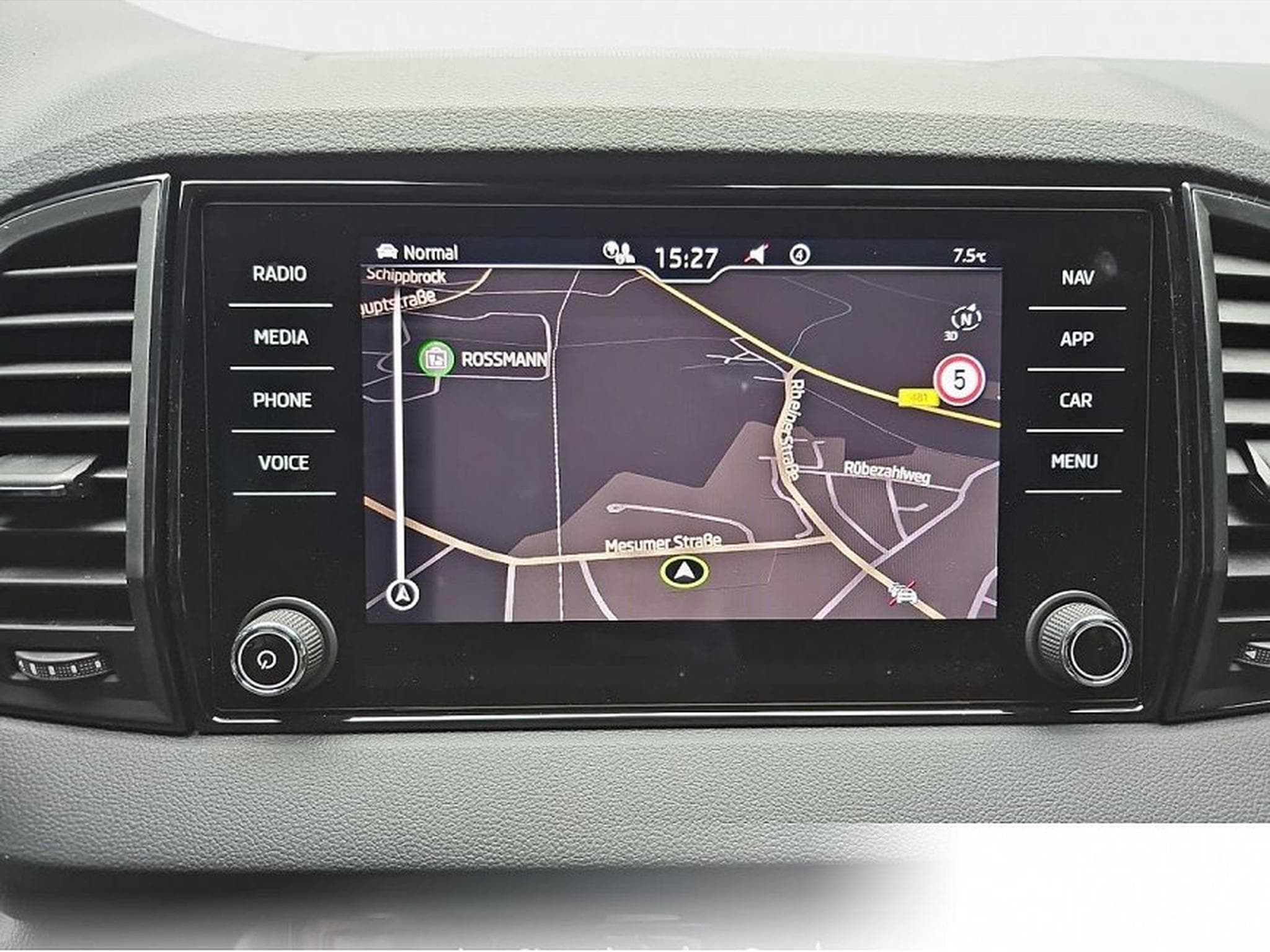 Skoda Karoq (2026) - Foto 8