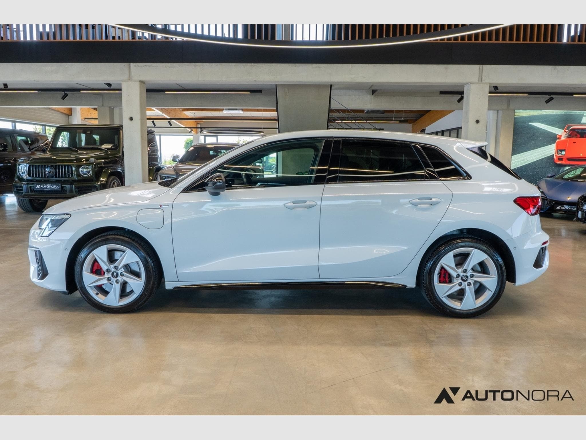 Audi A3 45 TFSIe Sportback S line (2023) - Photo 7