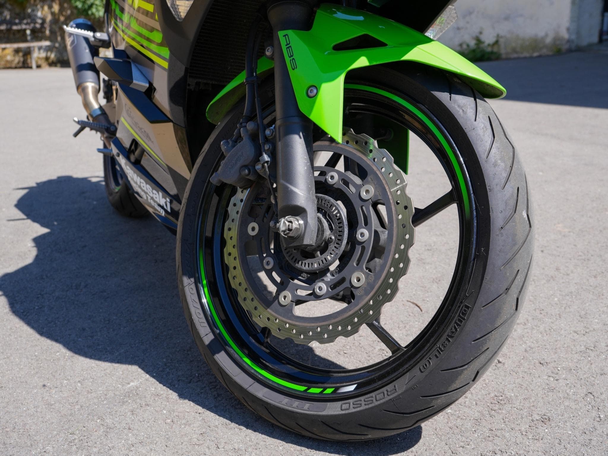 Kawasaki Ninja 400 (2019) - Foto 9