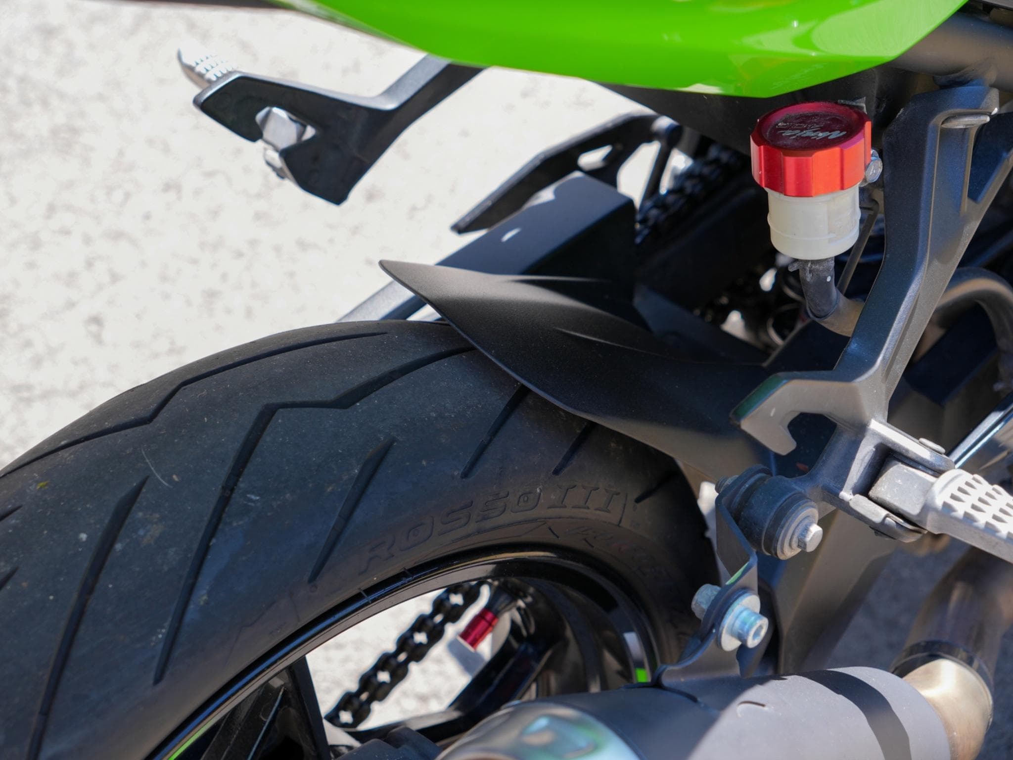 Kawasaki Ninja 400 (2019) - Foto 11