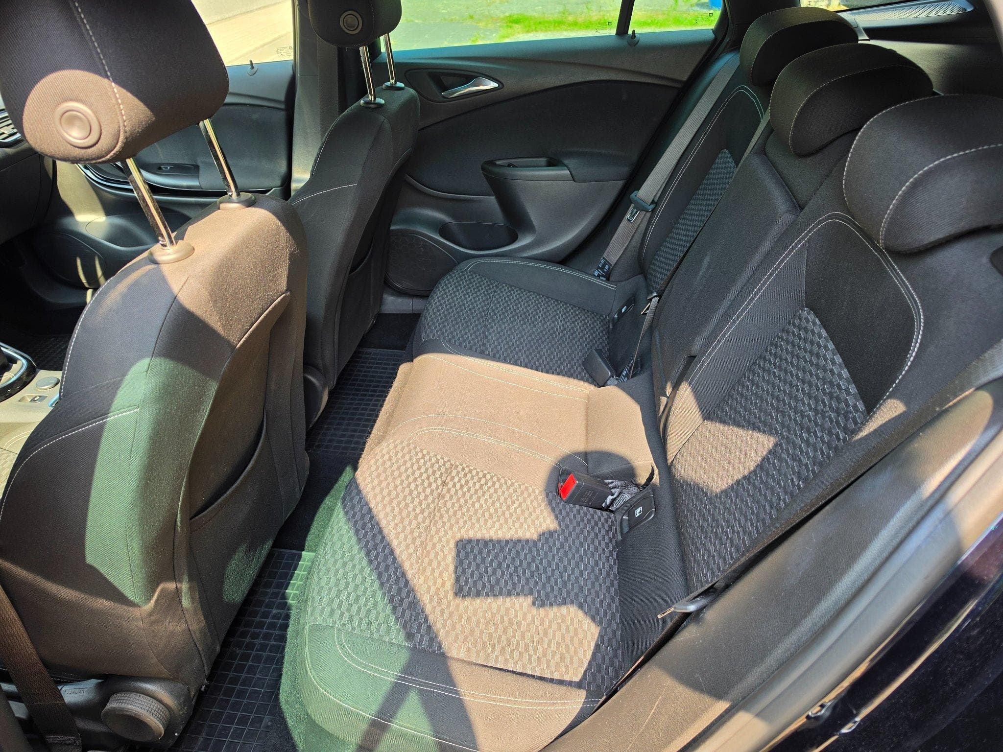Opel Astra K Sports Tourer Dynamic (2018) - Photo 10