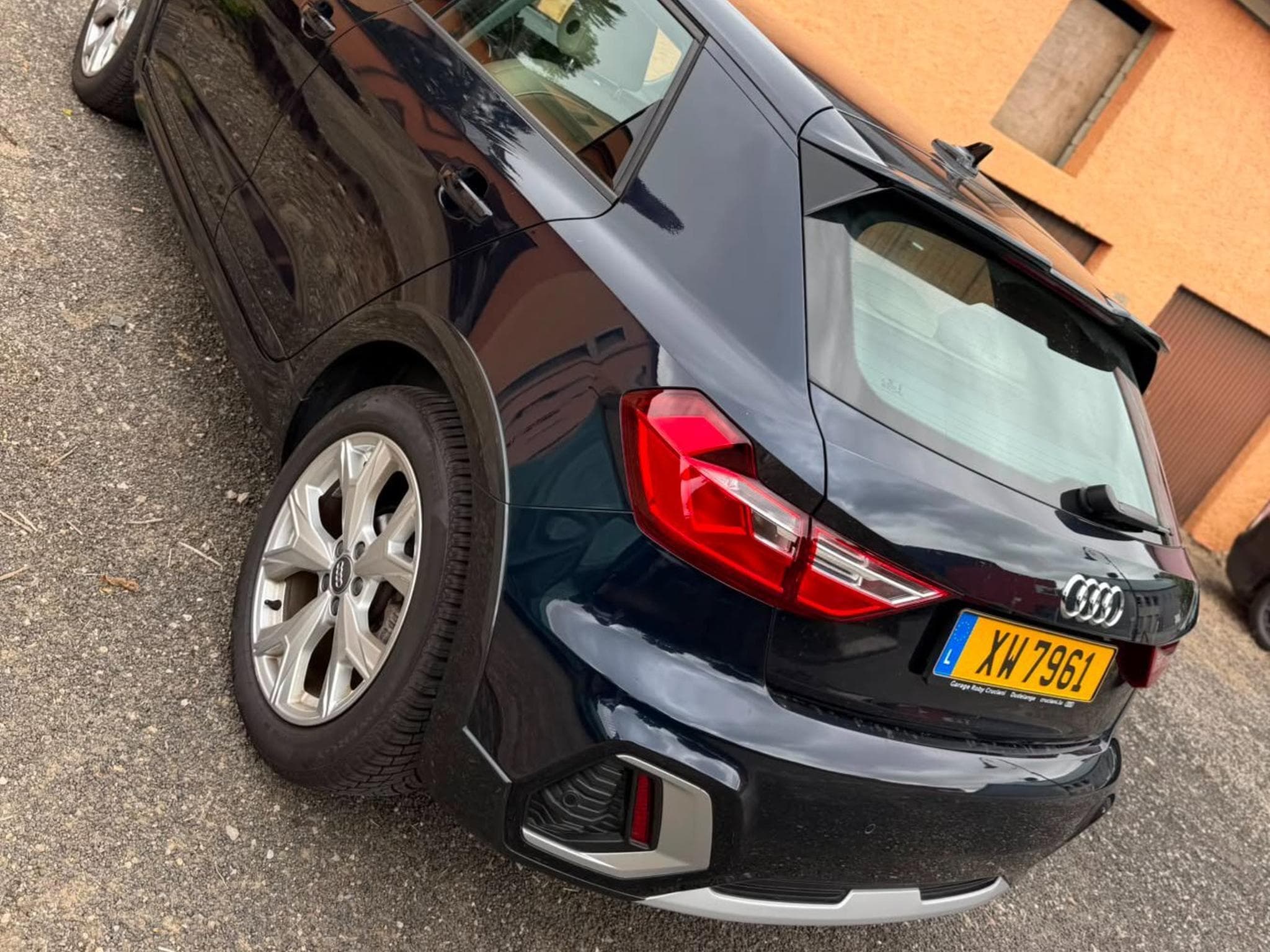 Audi A1 Citycarver 35 TFSI S tronic (2020) - Photo 2
