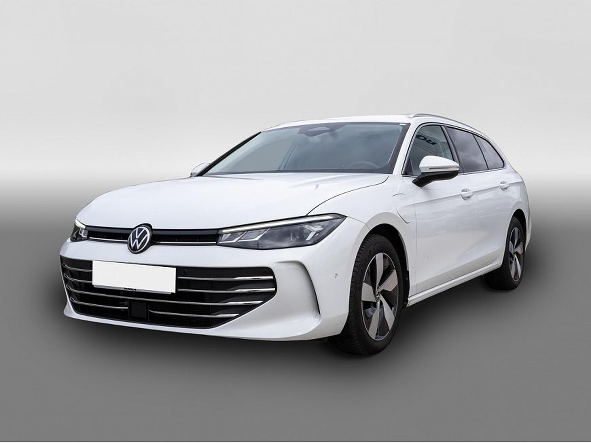 VW Passat (2025) - Photo 1