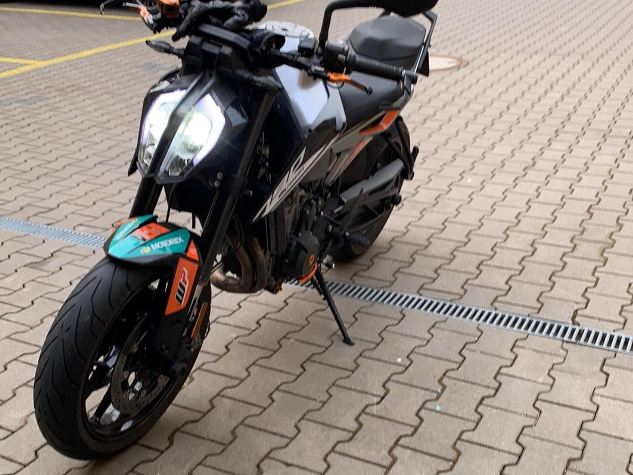 KTM Duke Nacked (2018) - Foto 1