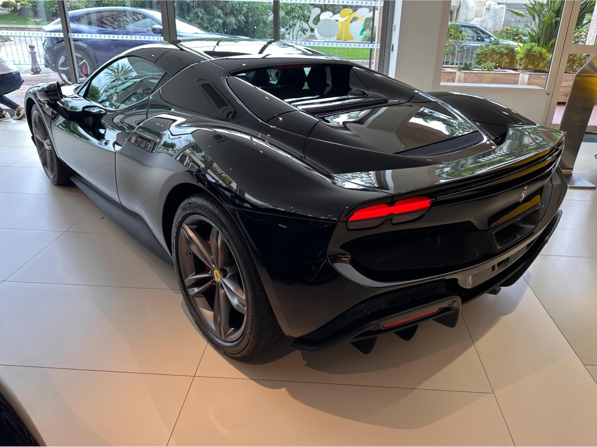 Ferrari 296 GTS (2025) - Foto 2
