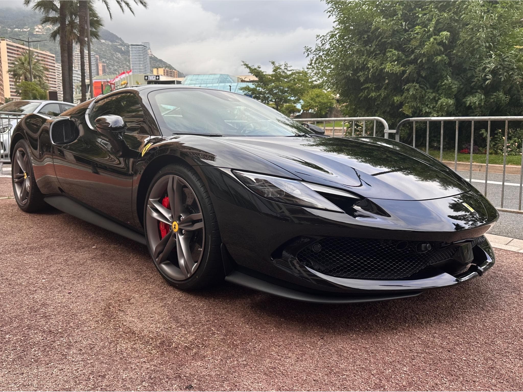 Ferrari 296 GTS (2025) - Foto 3
