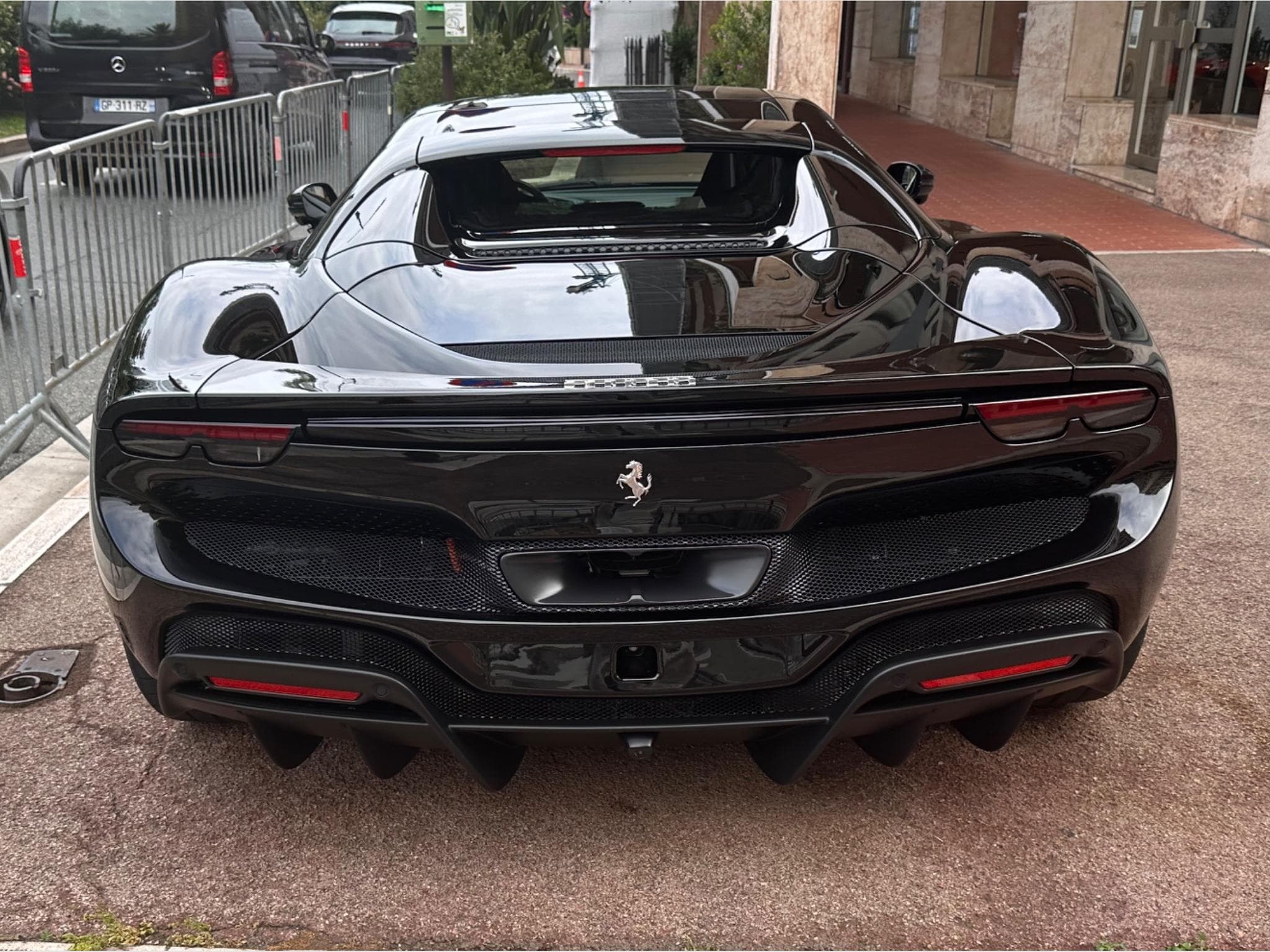 Ferrari 296 GTS (2025) - Foto 5