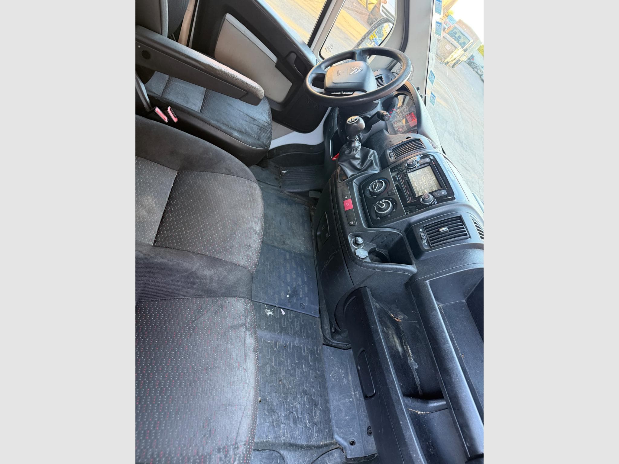 Citroën Jumper 2.0 HDI 130CH 20M3 L3 HAYON (2017) - Foto 3