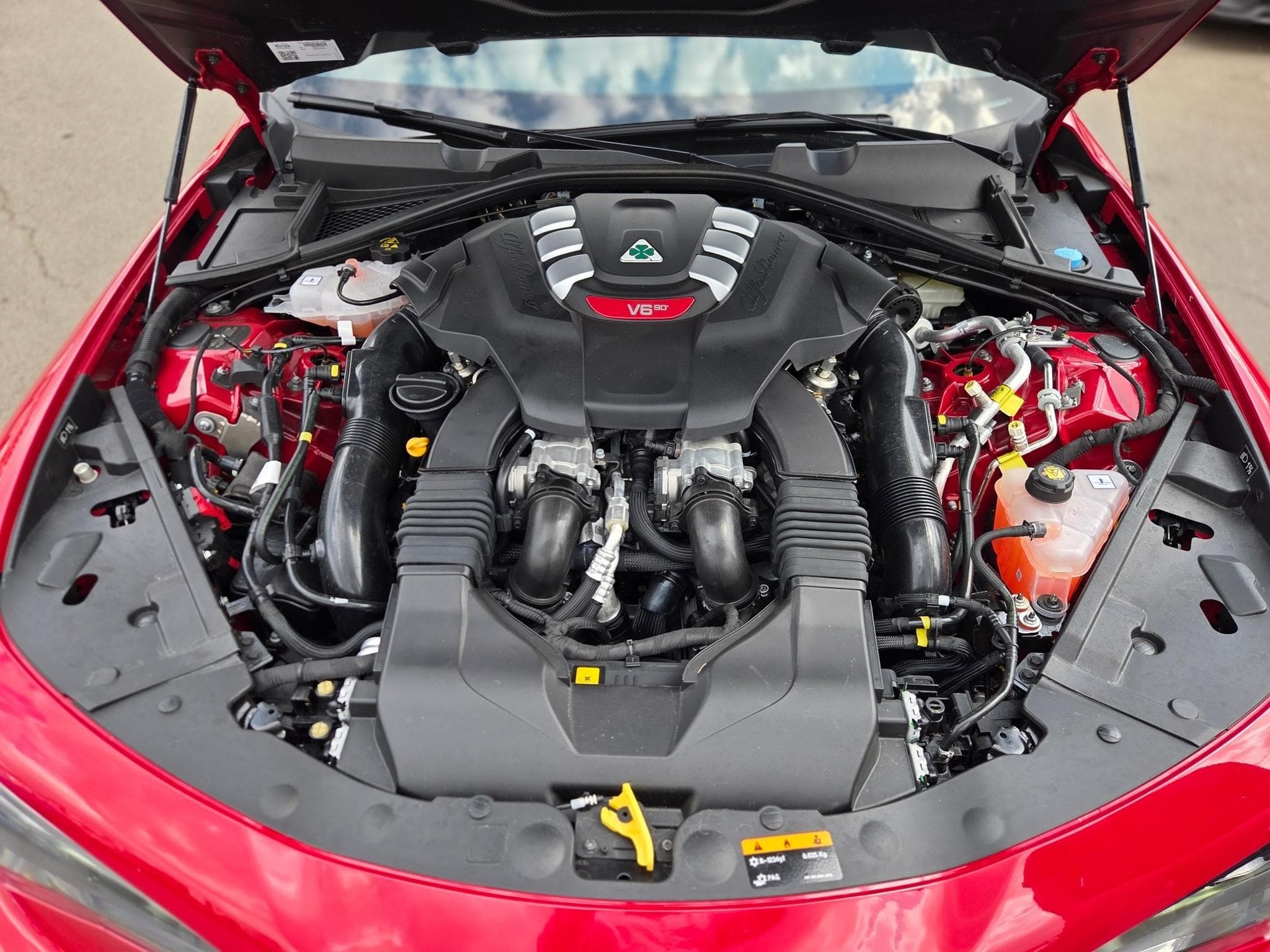 Alfa-Romeo Giulia QUADRIFOGLIO 2.9 V6 BI-TURBO 520 AT8 (2024) - Photo 13