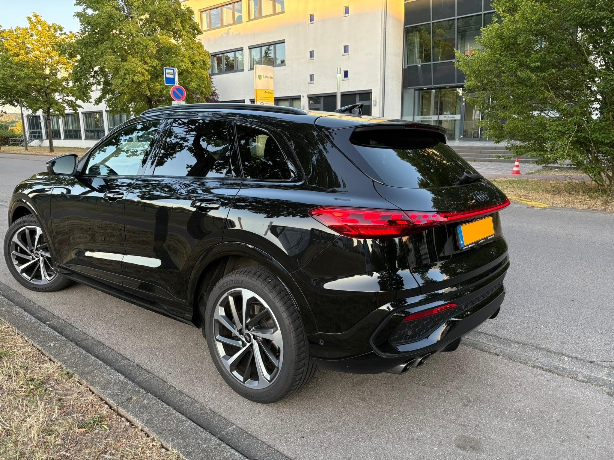 Audi Q5 S Line quattro Pano Air Susp 360 Matrix (2025) - Photo 3