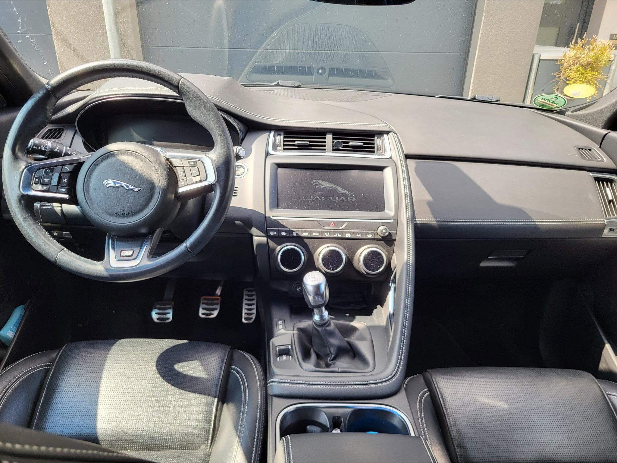 Jaguar E-Pace D150 S (2021) - Photo 3