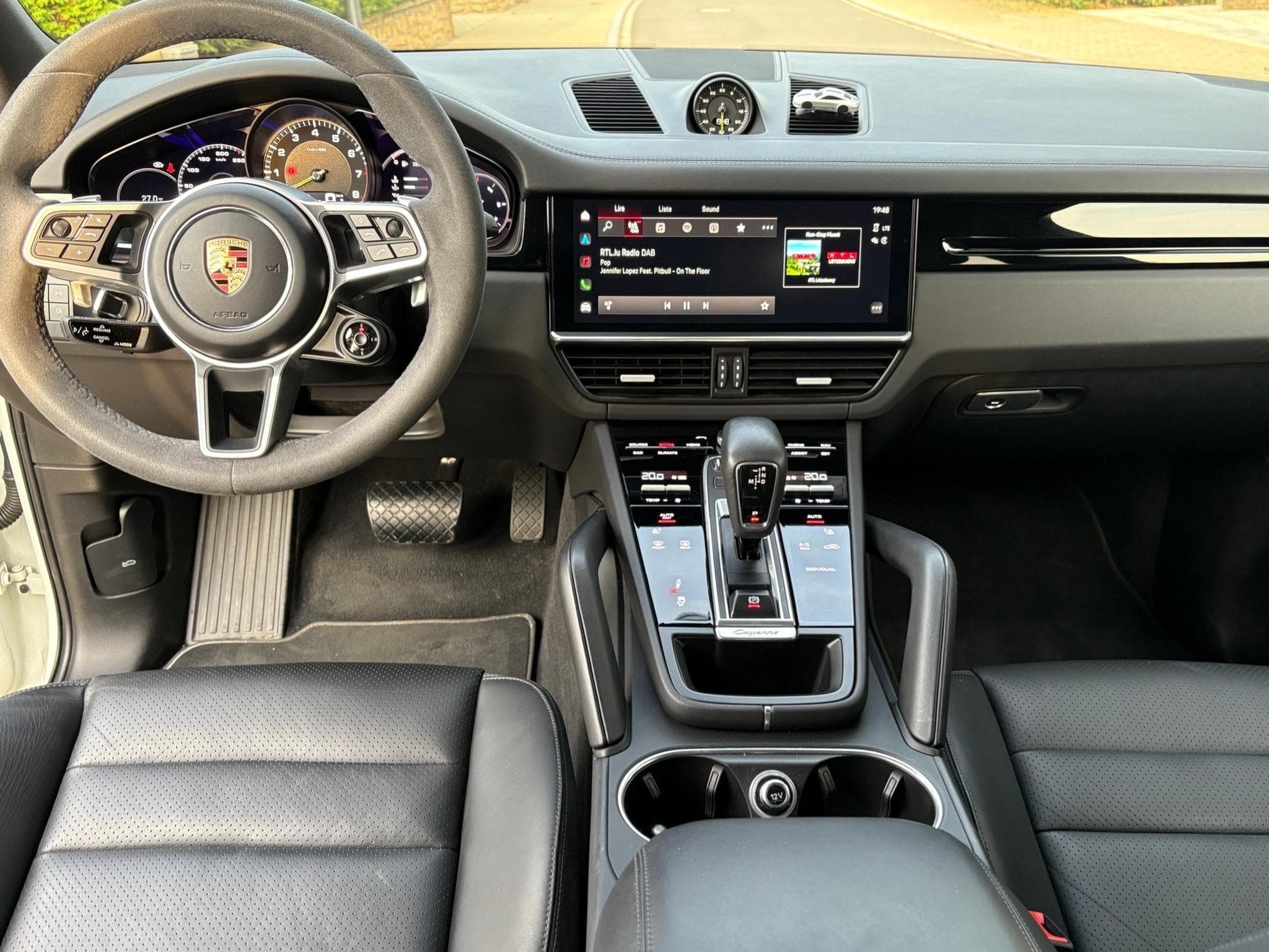 Porsche Cayenne E-hybride (2021) - Photo 3